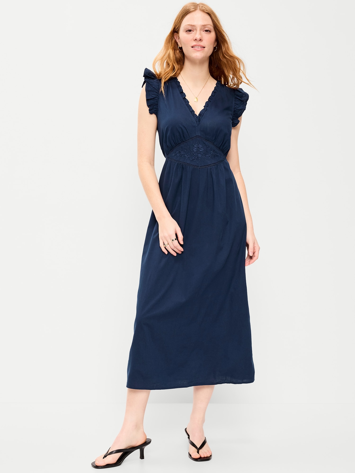 ROBE MI-LONGUE À ENCOLURE EN V À VOLANTS