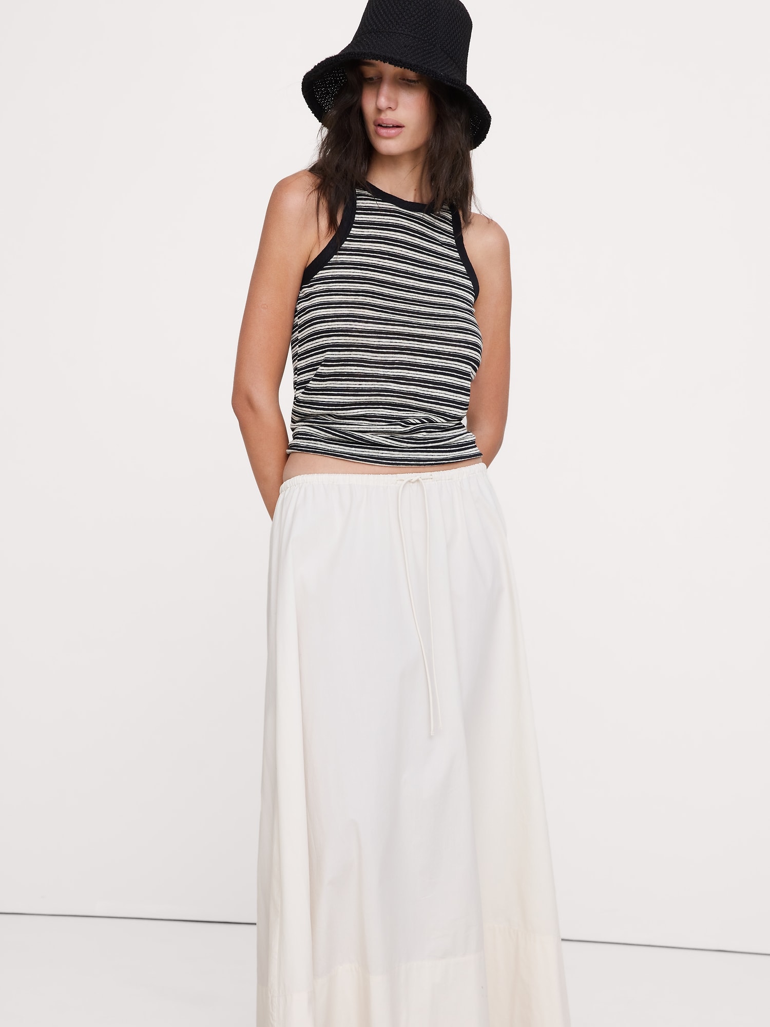 CAMISOLE À DÉCOUPE EN LIN