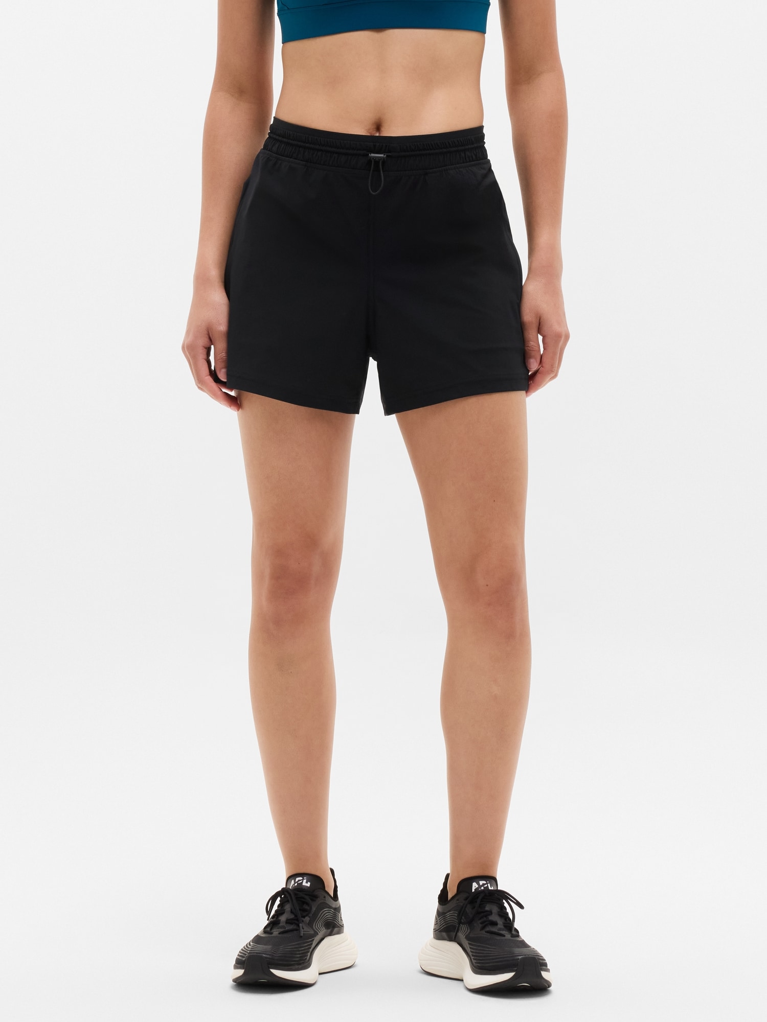 Athleta Crosstrain 4" Short In Black