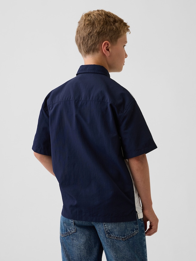 リサイクル100％ リラックスフィット カラーブロック ナイロンシャツ (キッズ)-2