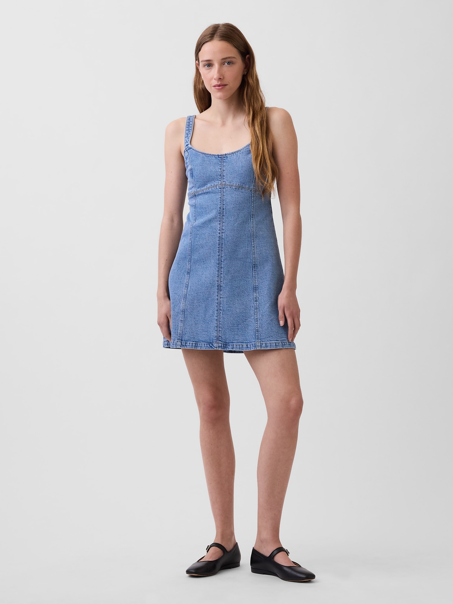 ROBE COURTE À PANNEAUX EN DENIM