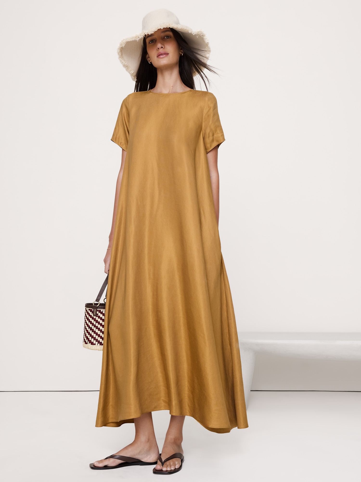 ROBE TRAPÈZE LONGUE EN LIN ET VISCOSE