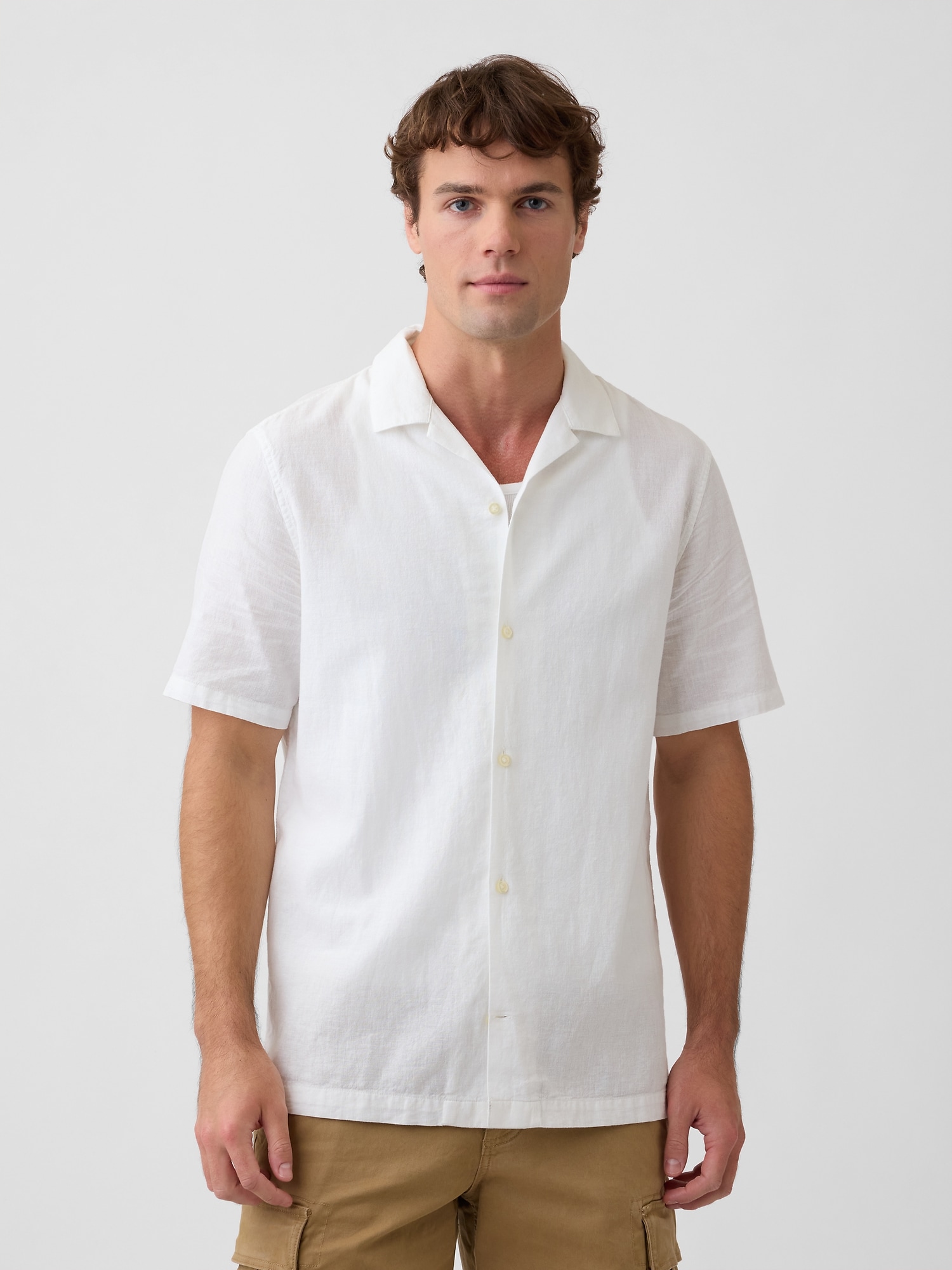 Linen-blend vacay shirt in standard fit
