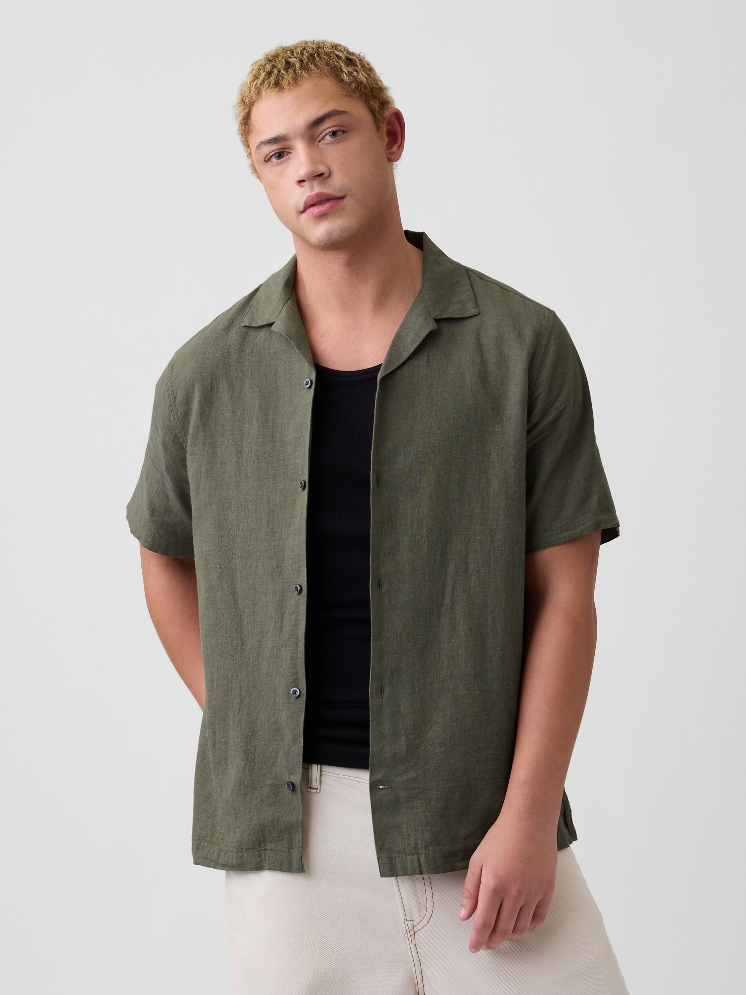 Linen-blend vacay shirt in standard fit