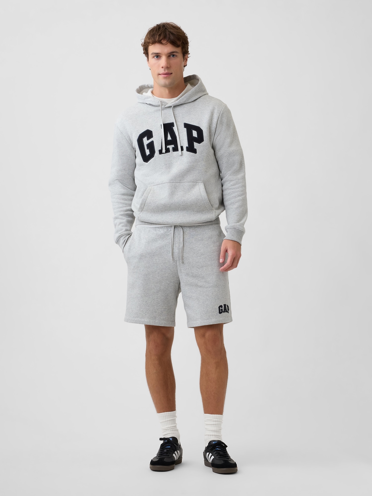 Gap logo shorts