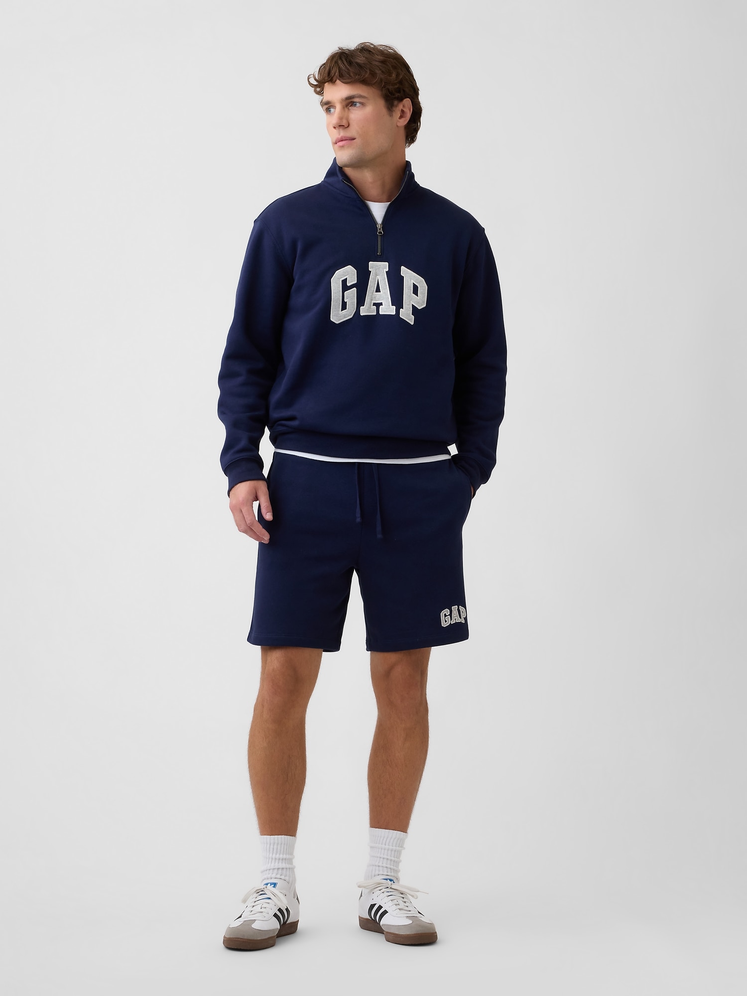 Gap logo shorts