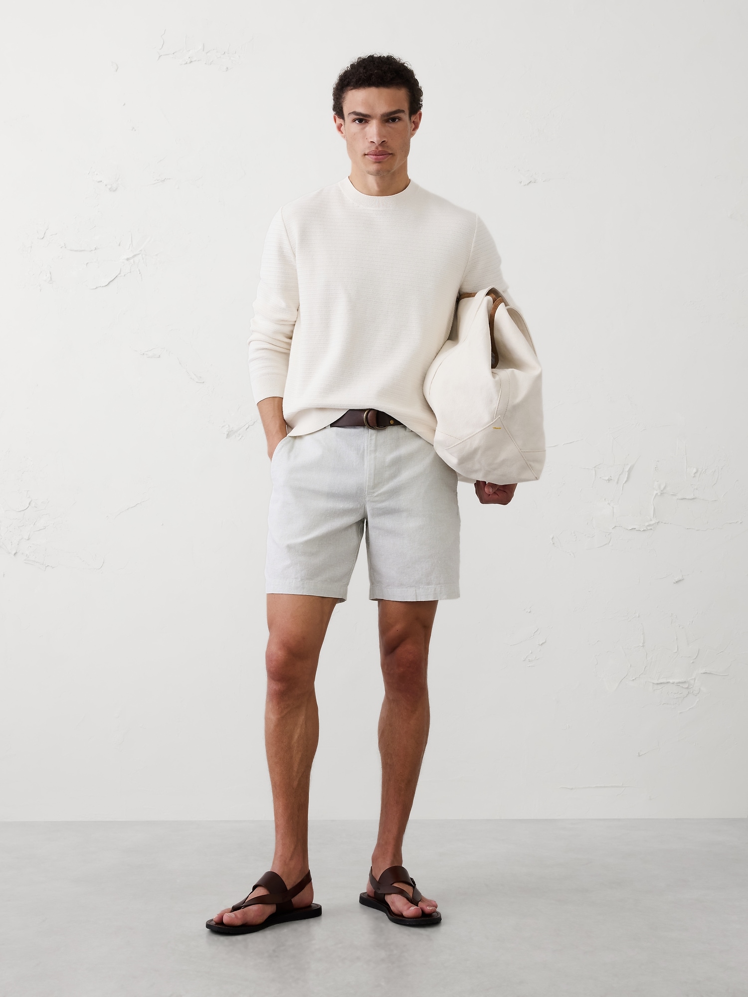 Slim-Fit 7" Linen-Blend Short