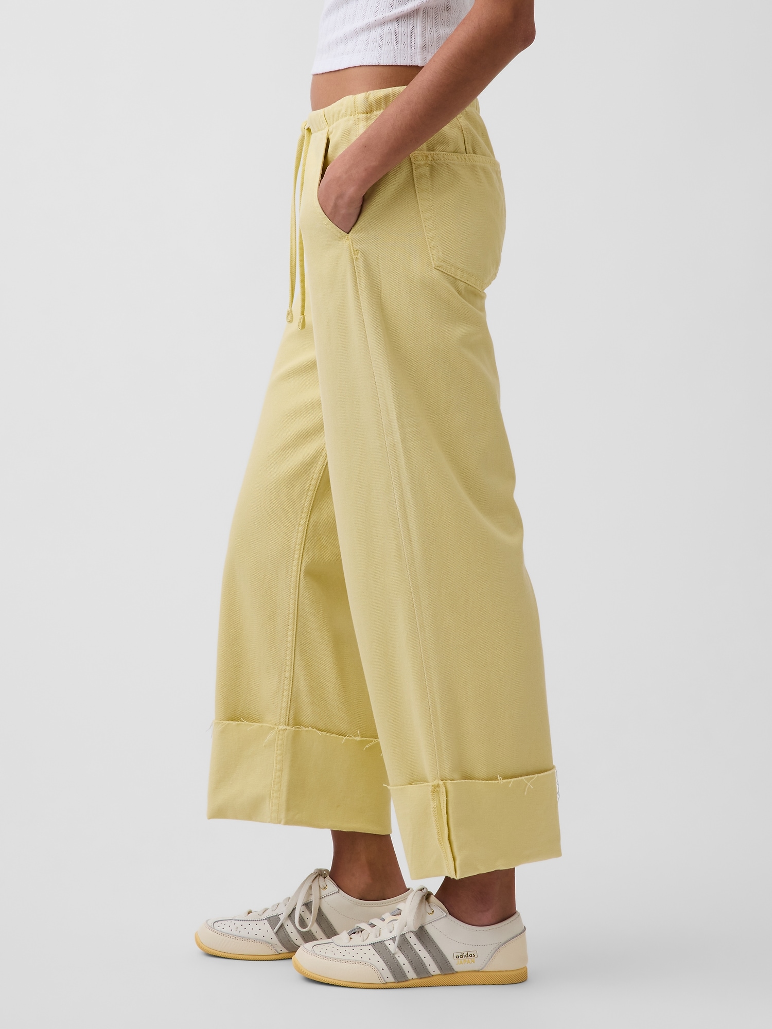 Low Rise UltraSoft '90s Loose Easy Crop Jeans