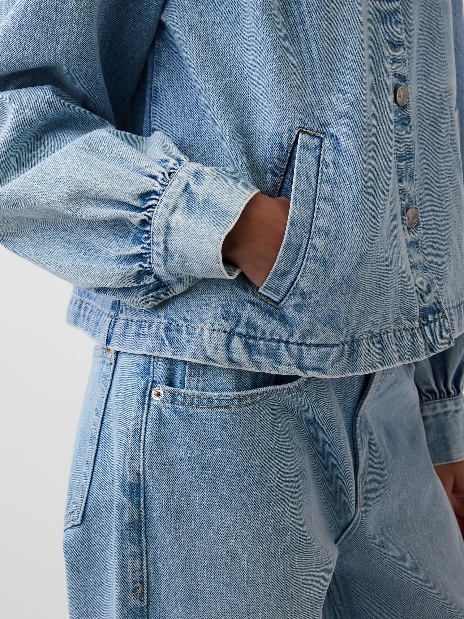 Denim Balloon-Sleeve Crop Swing Jacket