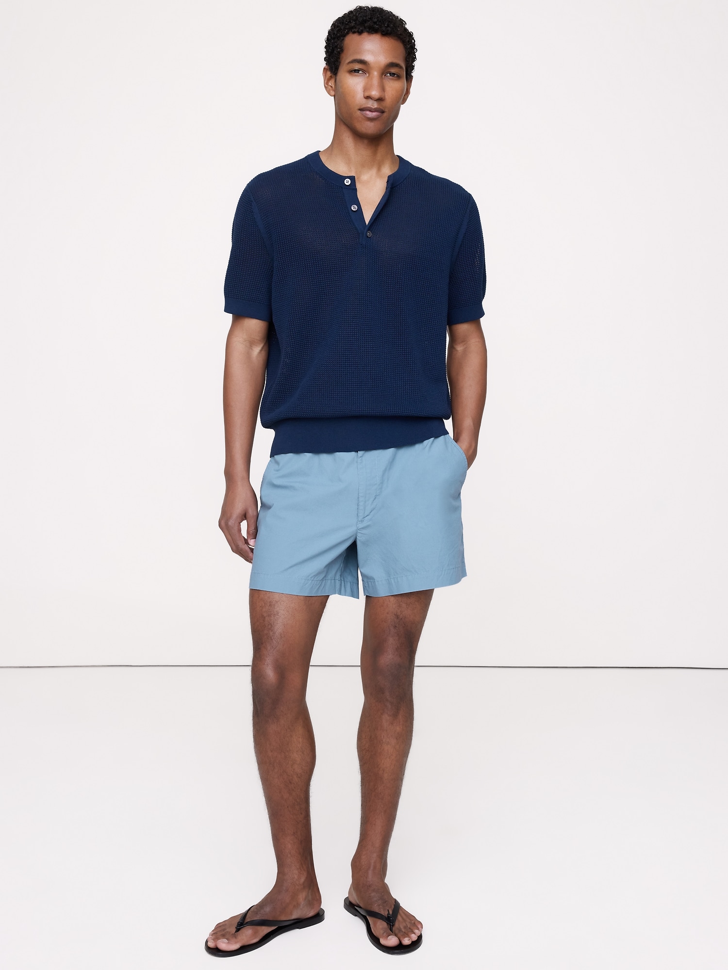 The Weekender 5" Pull-On Short in Cotton
