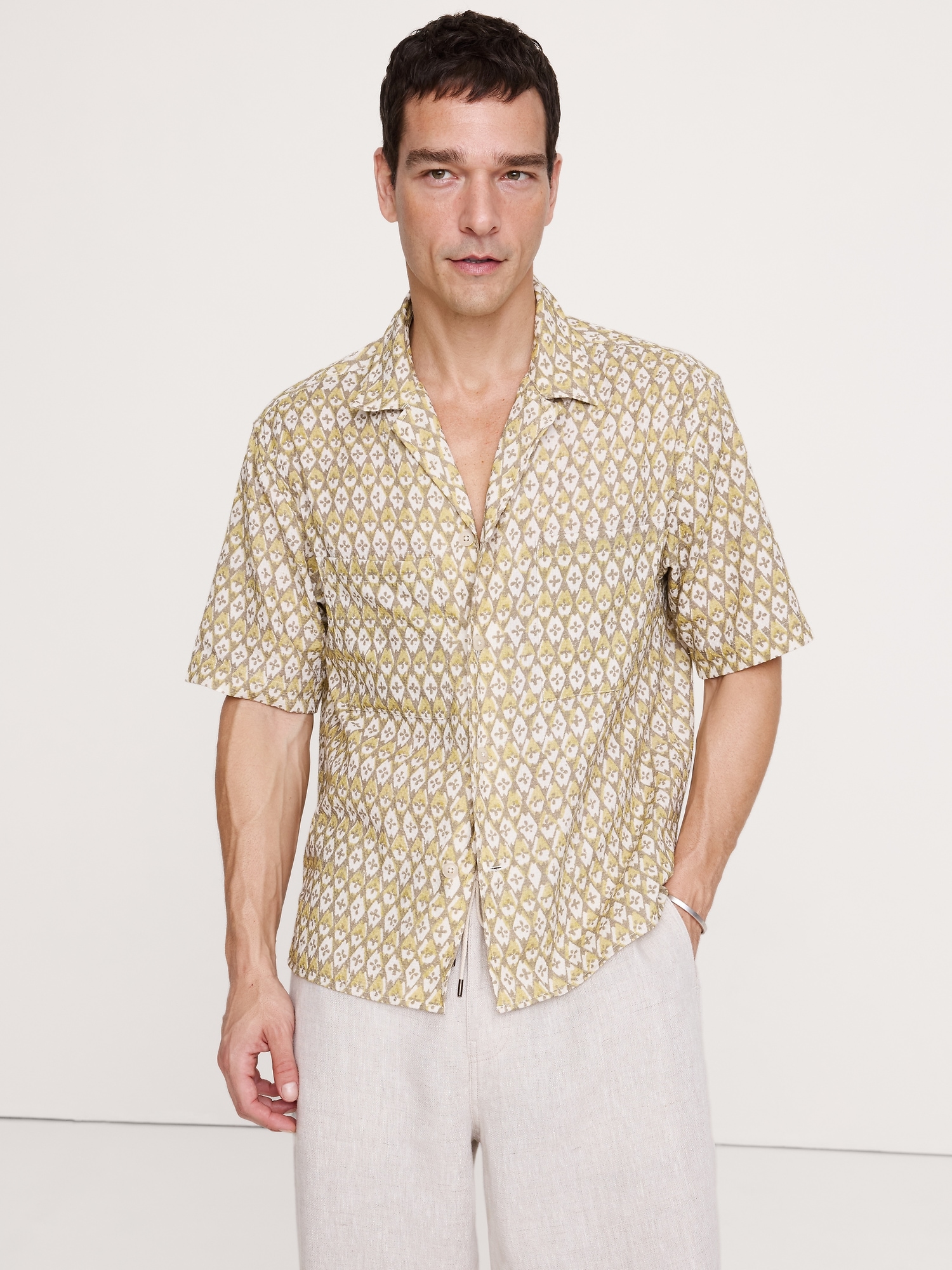 CHEMISE DE VACANCES DÉCONTRACTÉE EN TISSU GAUFRÉ