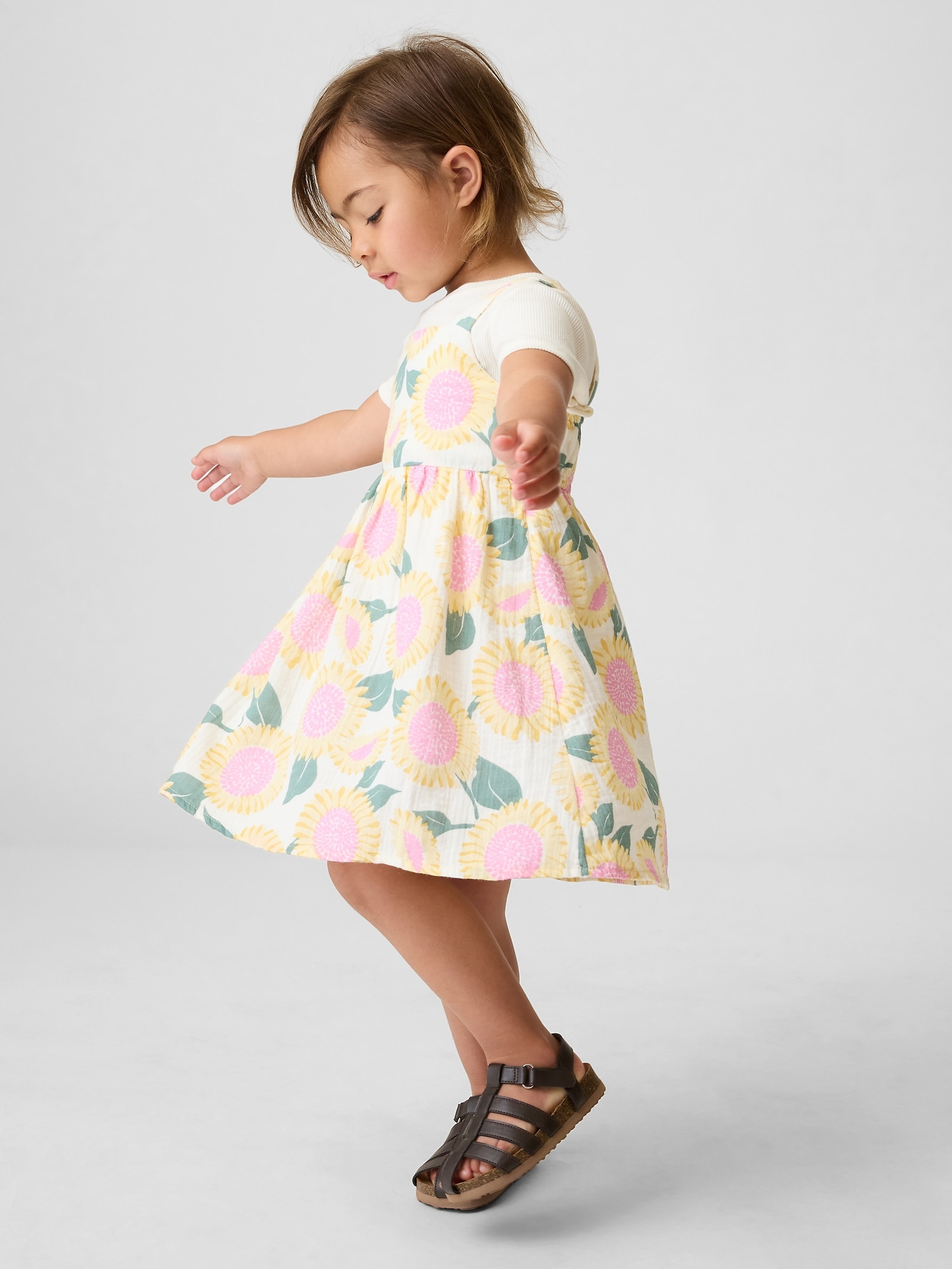 ROBE EN GAZE DE COTON À MOTIF DE TOURNESOLS POUR BÉBÉ ET TOUTE-PETITE