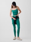 GapFit スムース レーサーバック クロップド タンクトップ-1