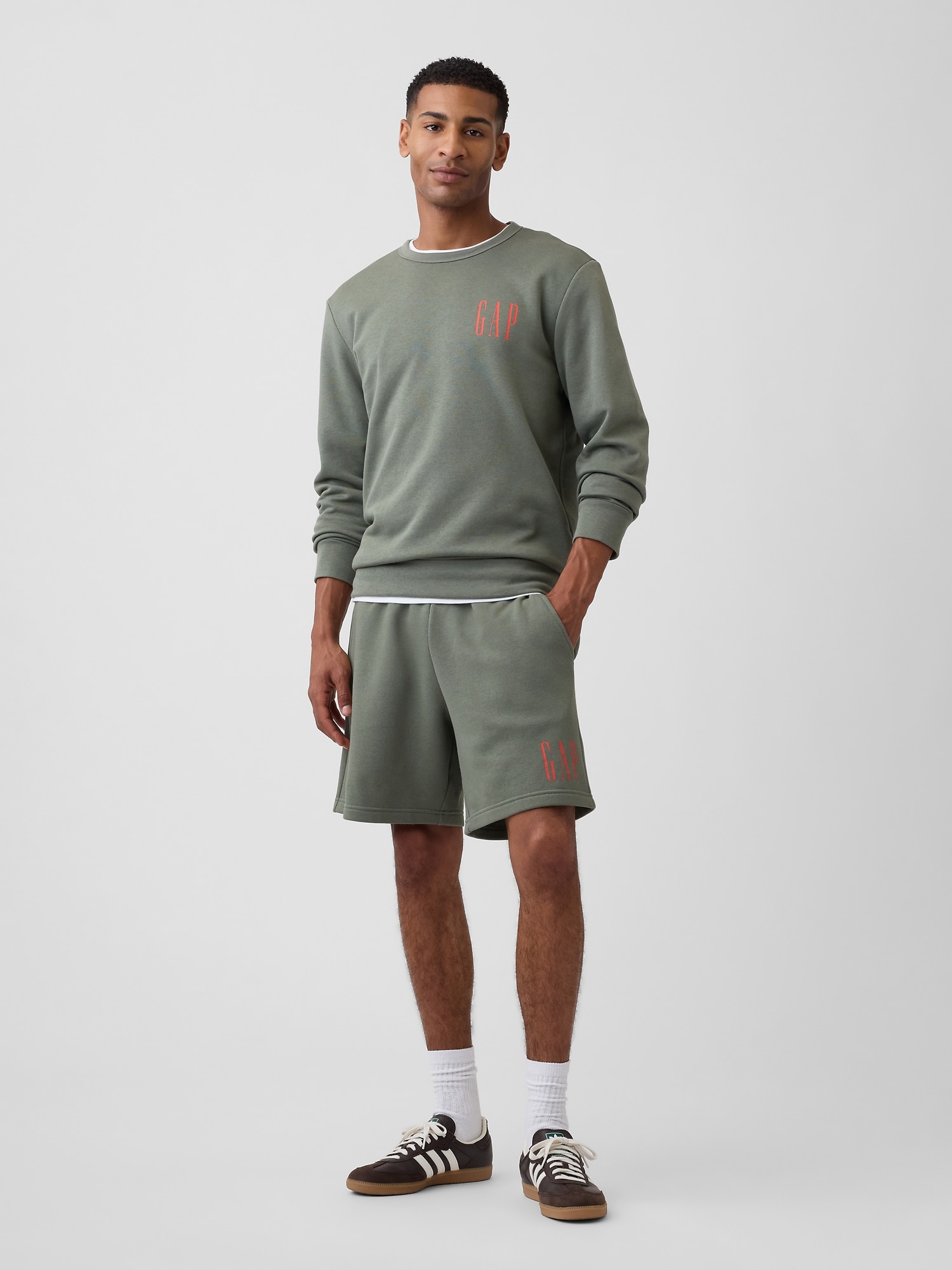 Relaxed Gap Logo Pull-On Shorts