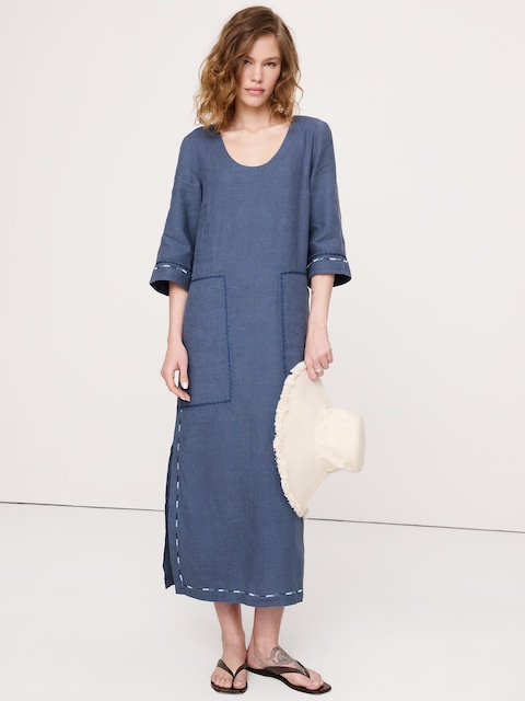 ROBE LONGUE EN LIN BRODÉE À ENCOLURE DÉGAGÉE