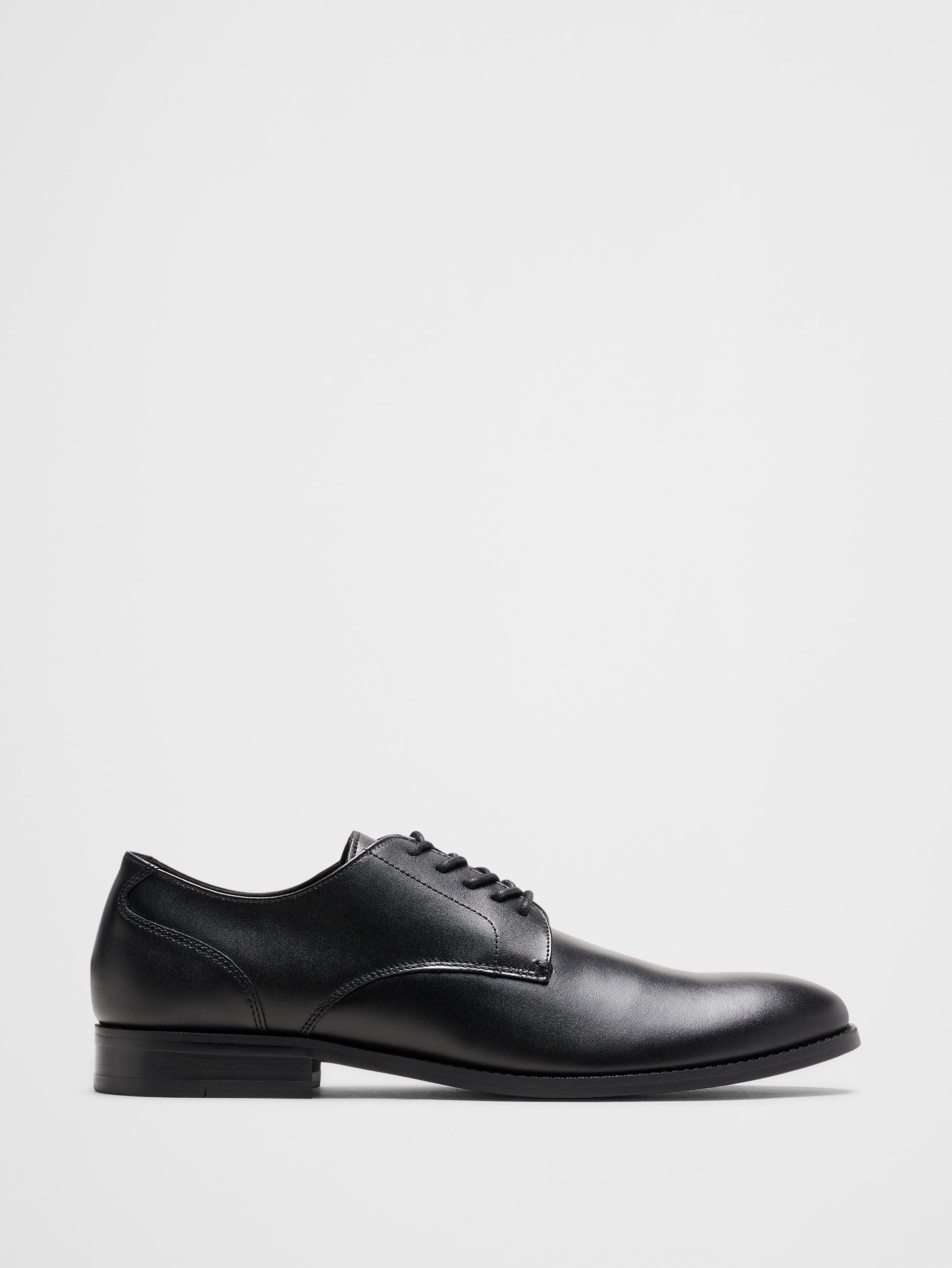 Oxford Leather Dress Shoe | Banana Republic Factory display picture 3