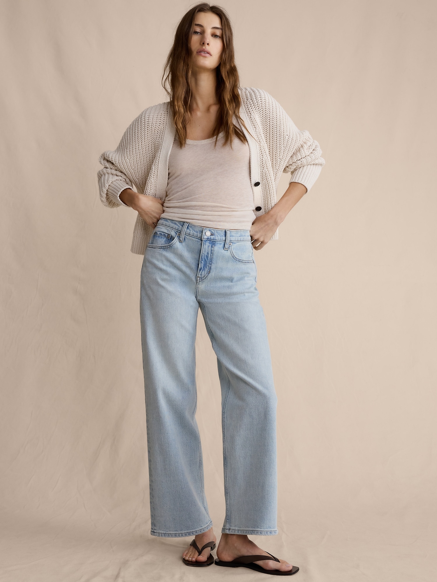Mid-Rise 90s Loose Crop Jean