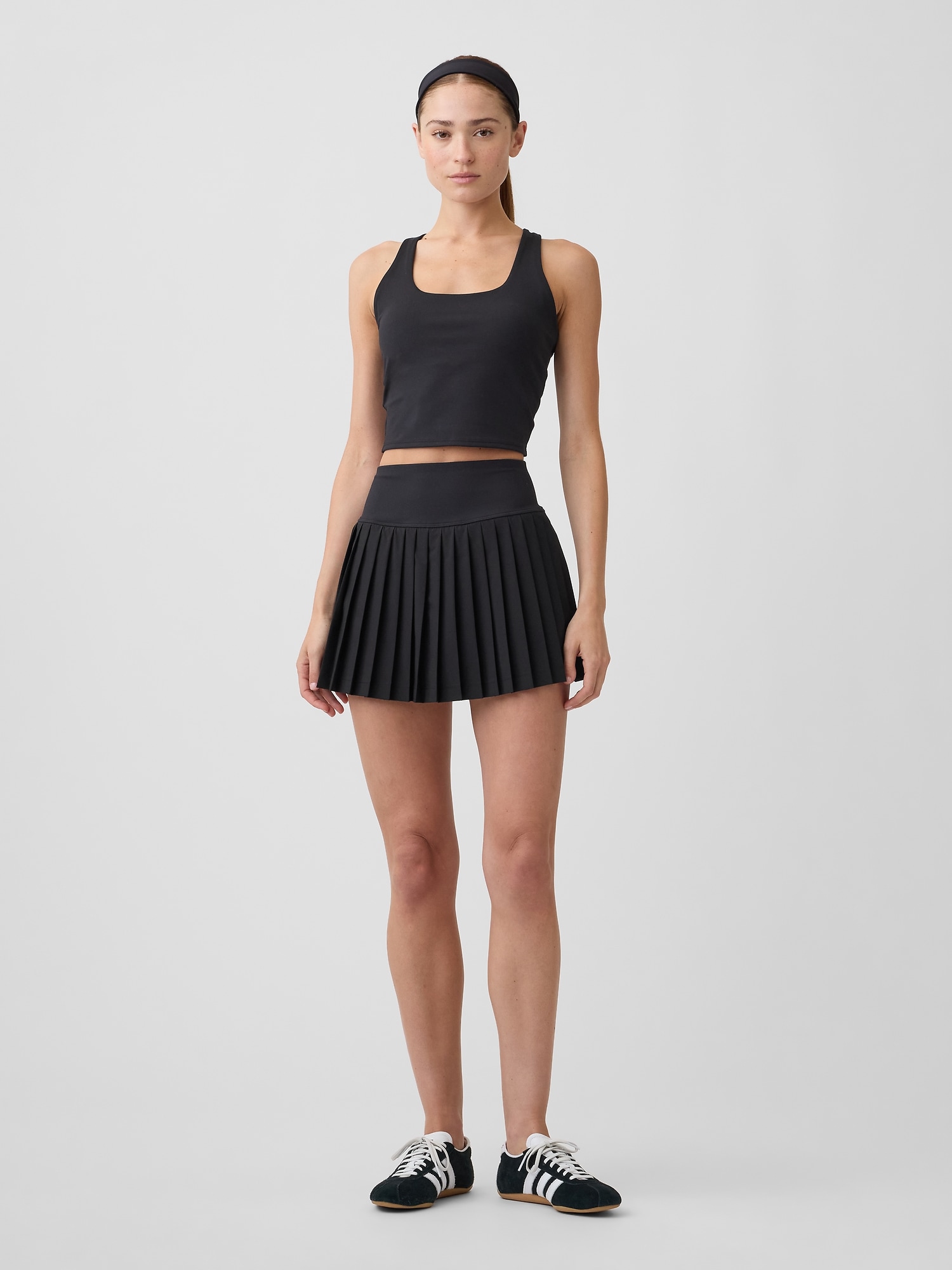GapFit Studio Pleated Skort