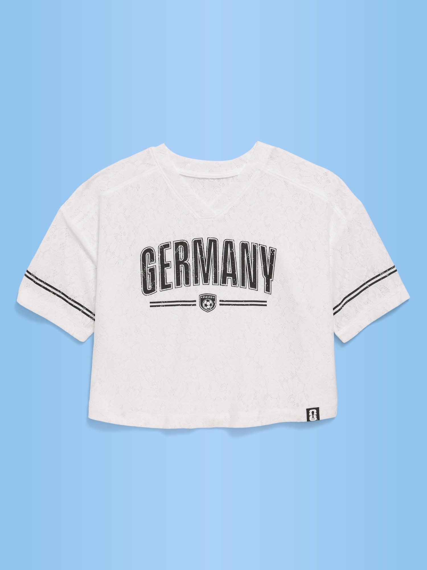 T-SHIRT DROIT À ENCOLURE EN V À DENTELLE COUPE DU MONDE DE LA FIFA 26™, ALLEMAGNE POUR FILLE