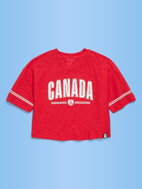 T-SHIRT DROIT À ENCOLURE EN V À DENTELLE COUPE DU MONDE DE LA FIFA 26™, CANADA POUR FILLE