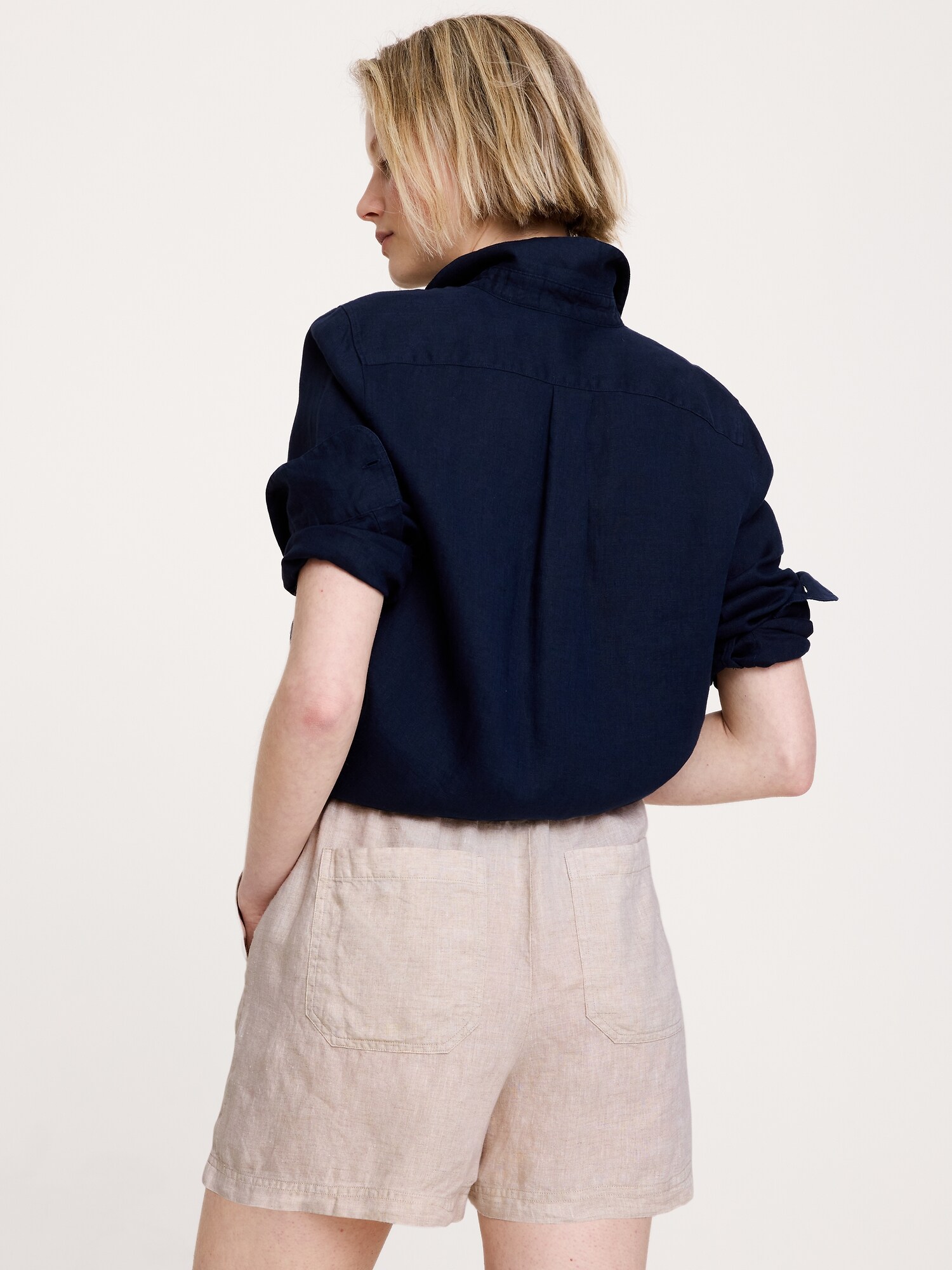 The Getaway 4" Short Linen
