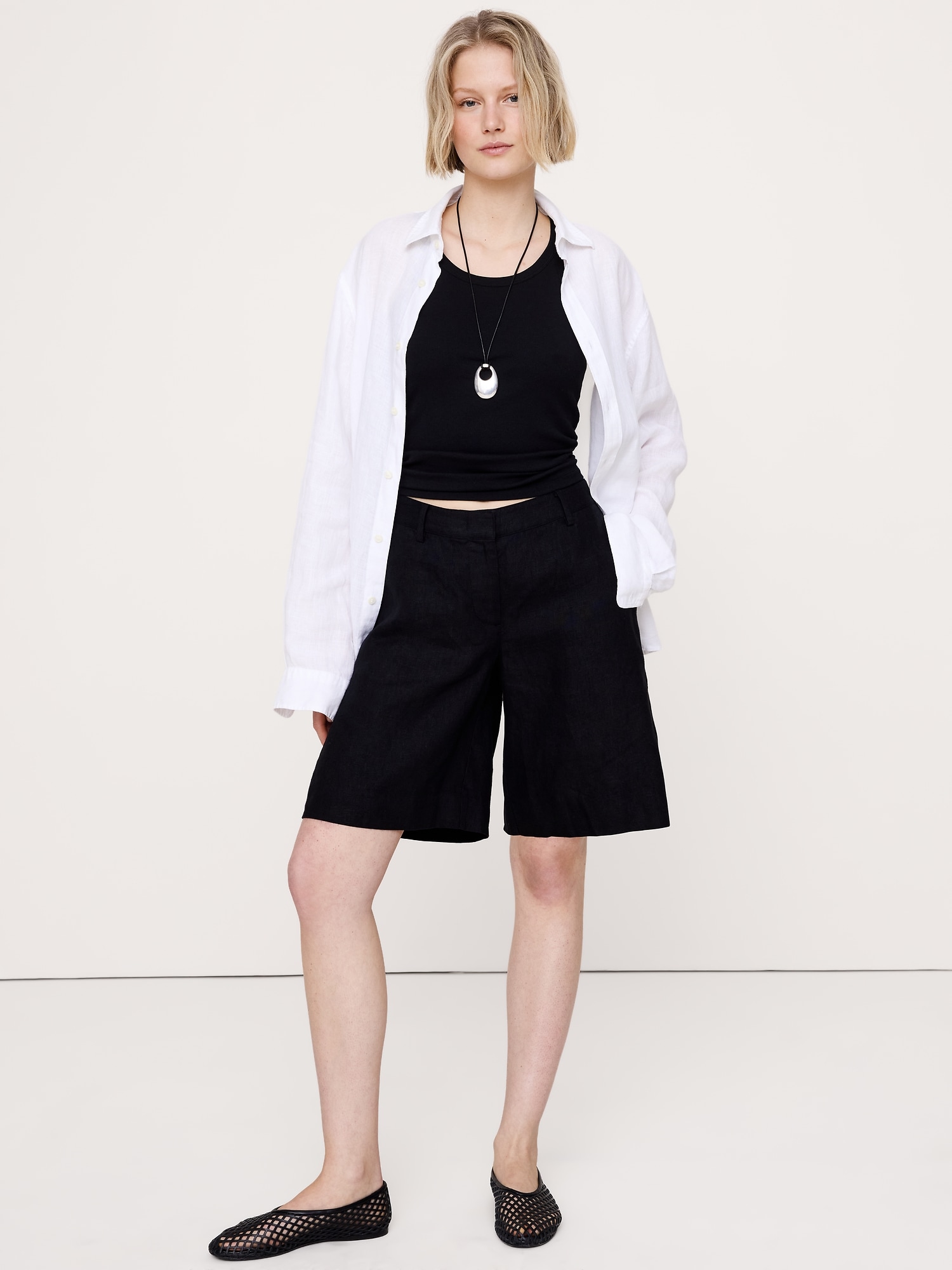 The Everyday Bermuda Short in Linen