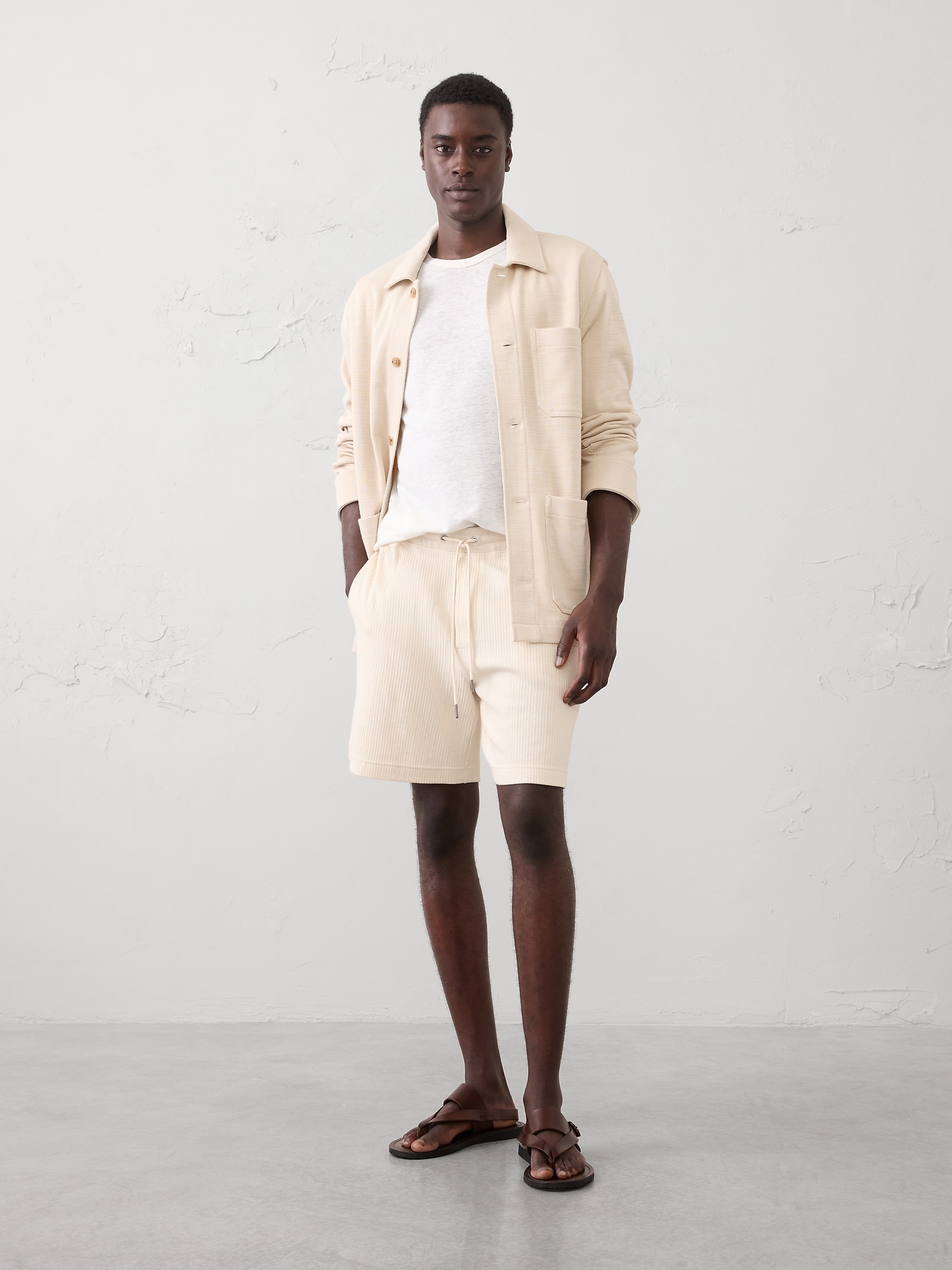 7" Crinkle Ribbed Pull-On Short