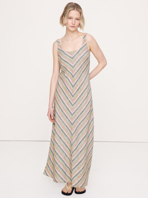 ROBE LONGUE EN LIN COUPÉE EN BIAIS