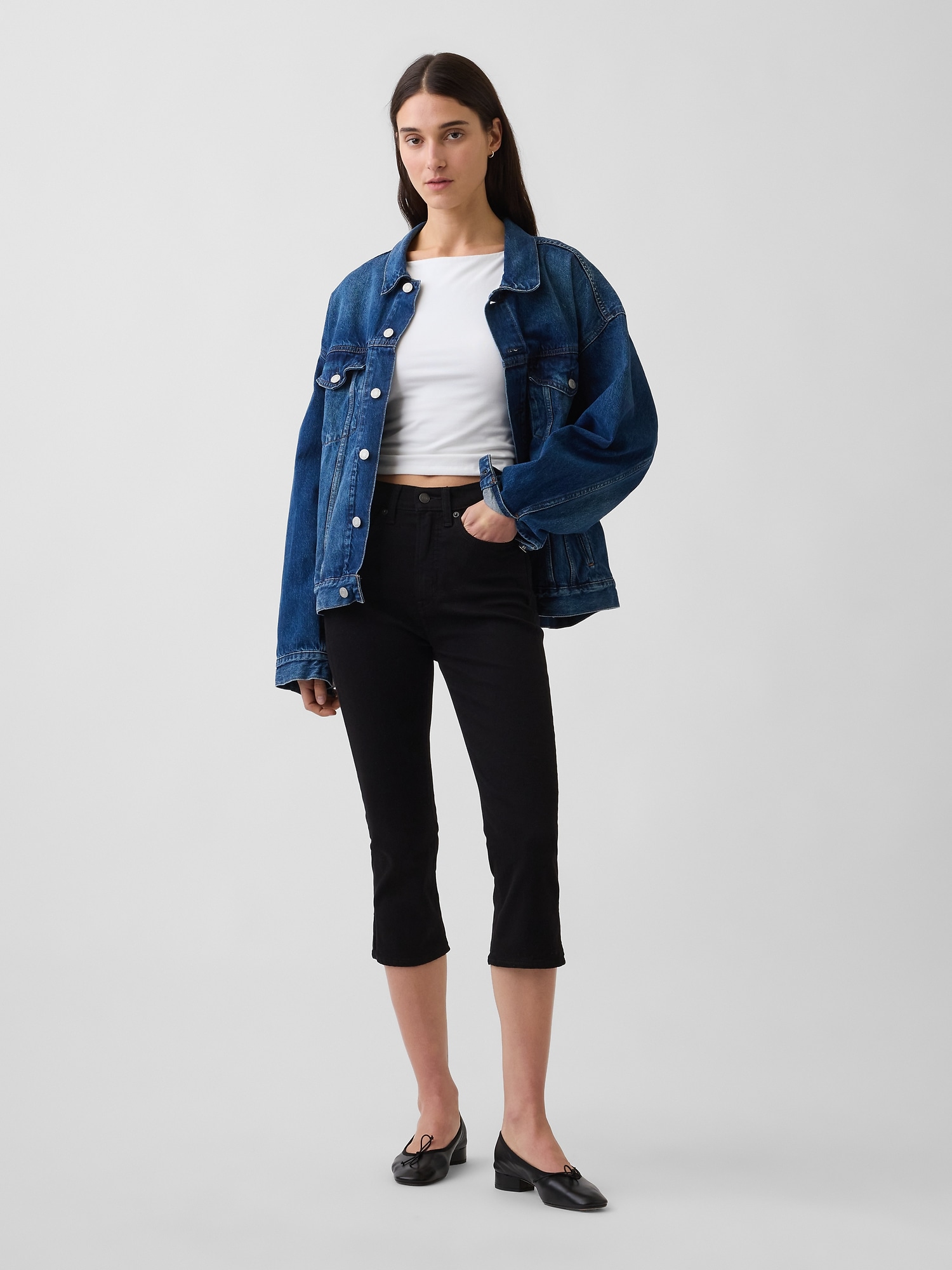 High Rise Cropped Capri Jeans