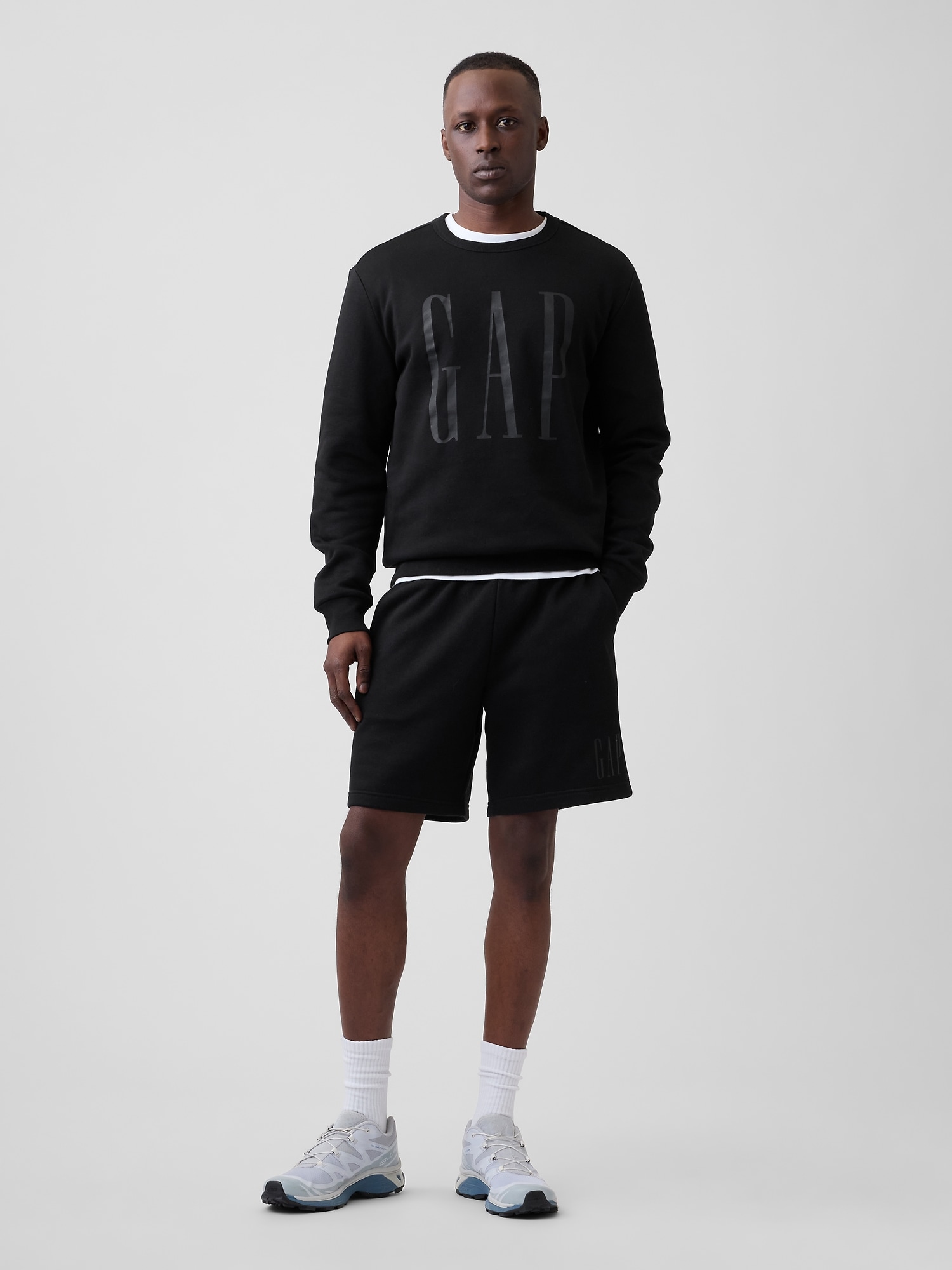Relaxed Gap Logo Pull-On Shorts