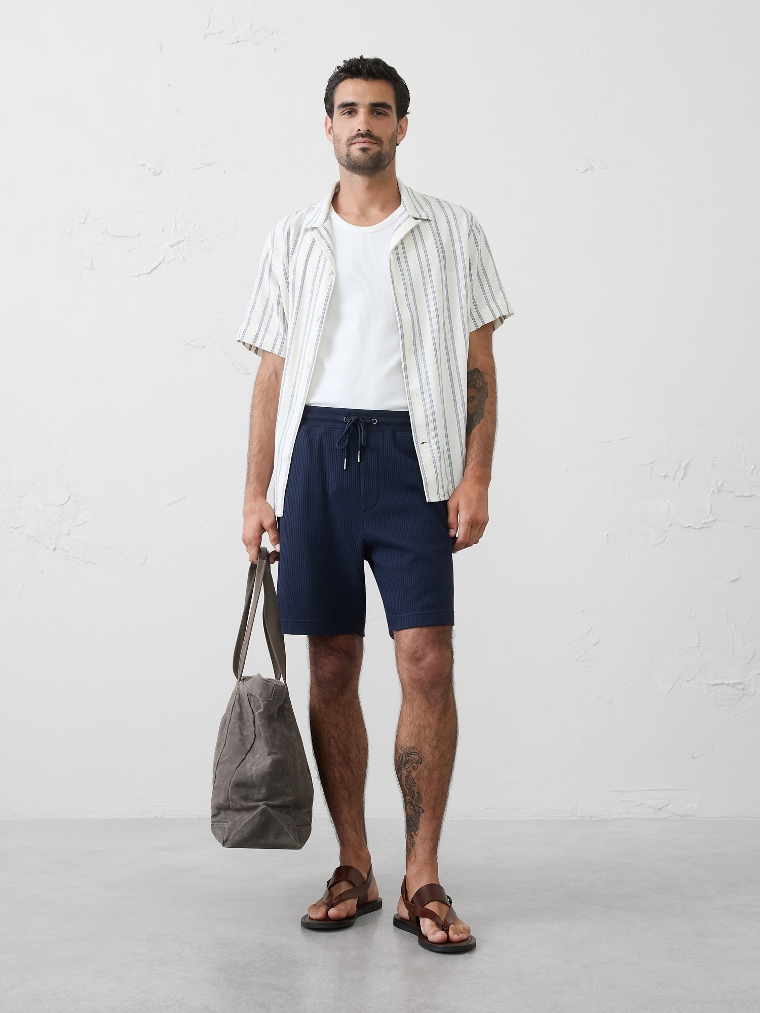 7" Crinkle Ribbed Pull-On Short