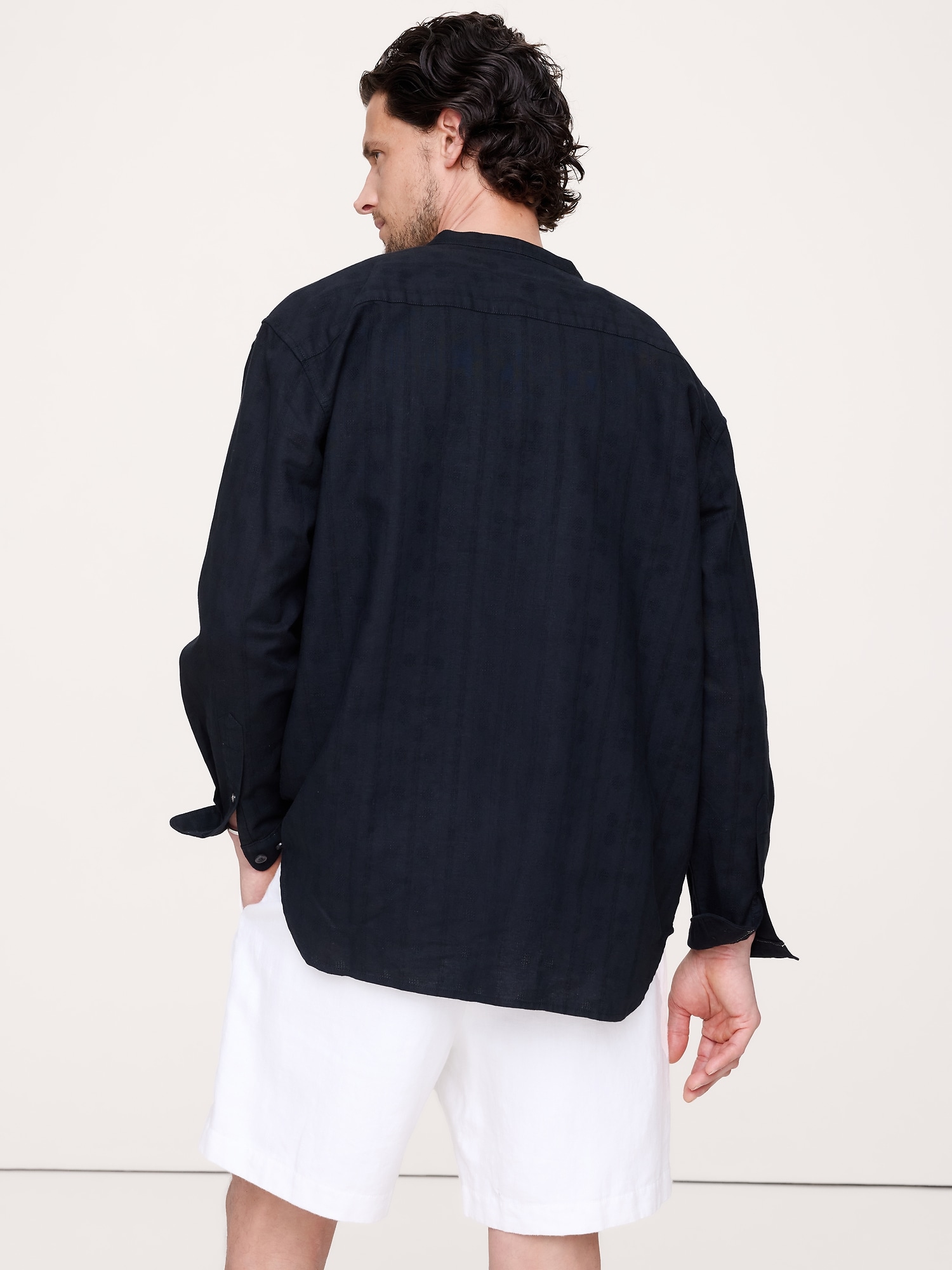Relaxed-Fit Cotton-Linen Banded-Collar Shirt
