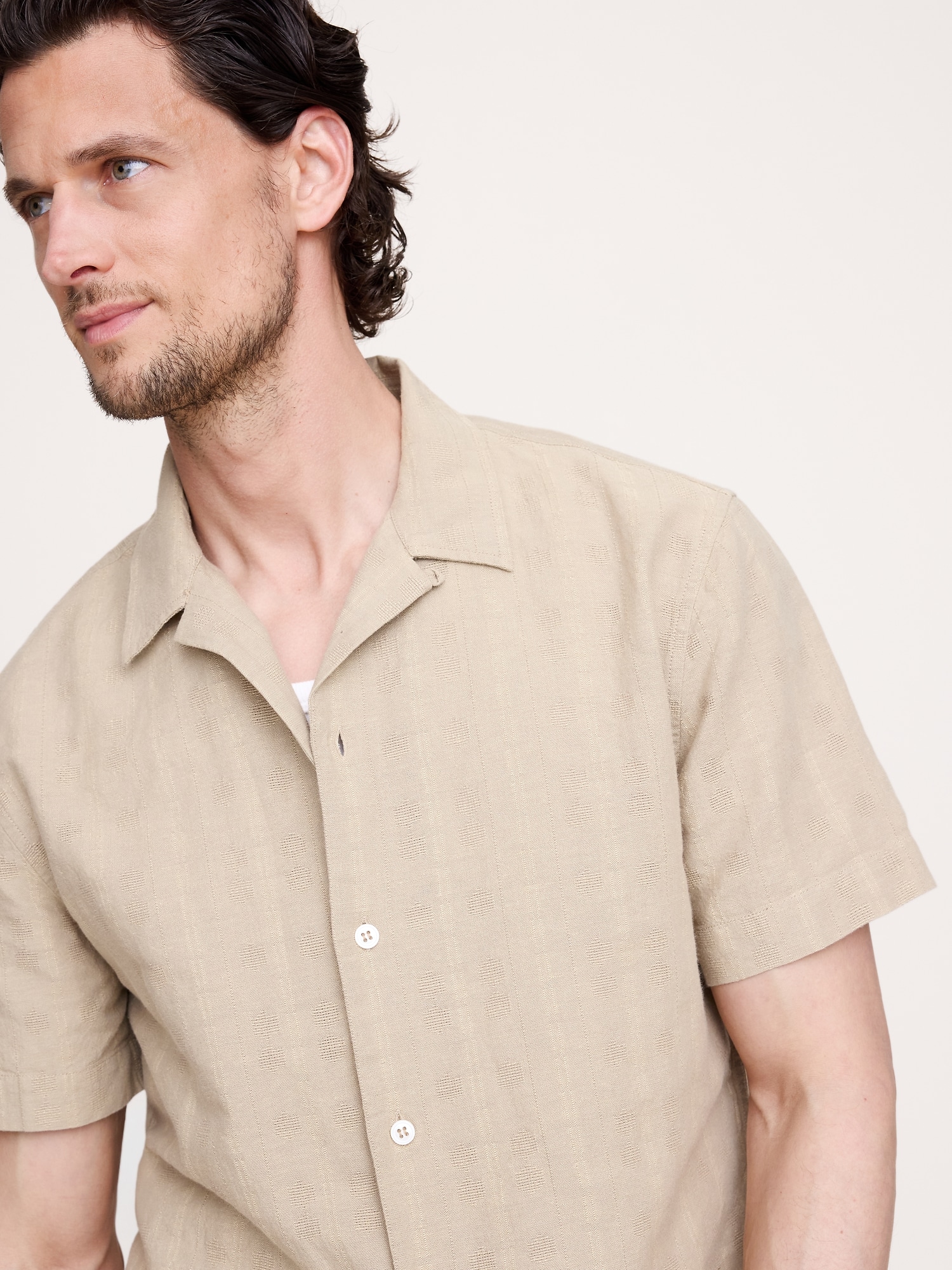 Standard-Fit Linen Resort Shirt