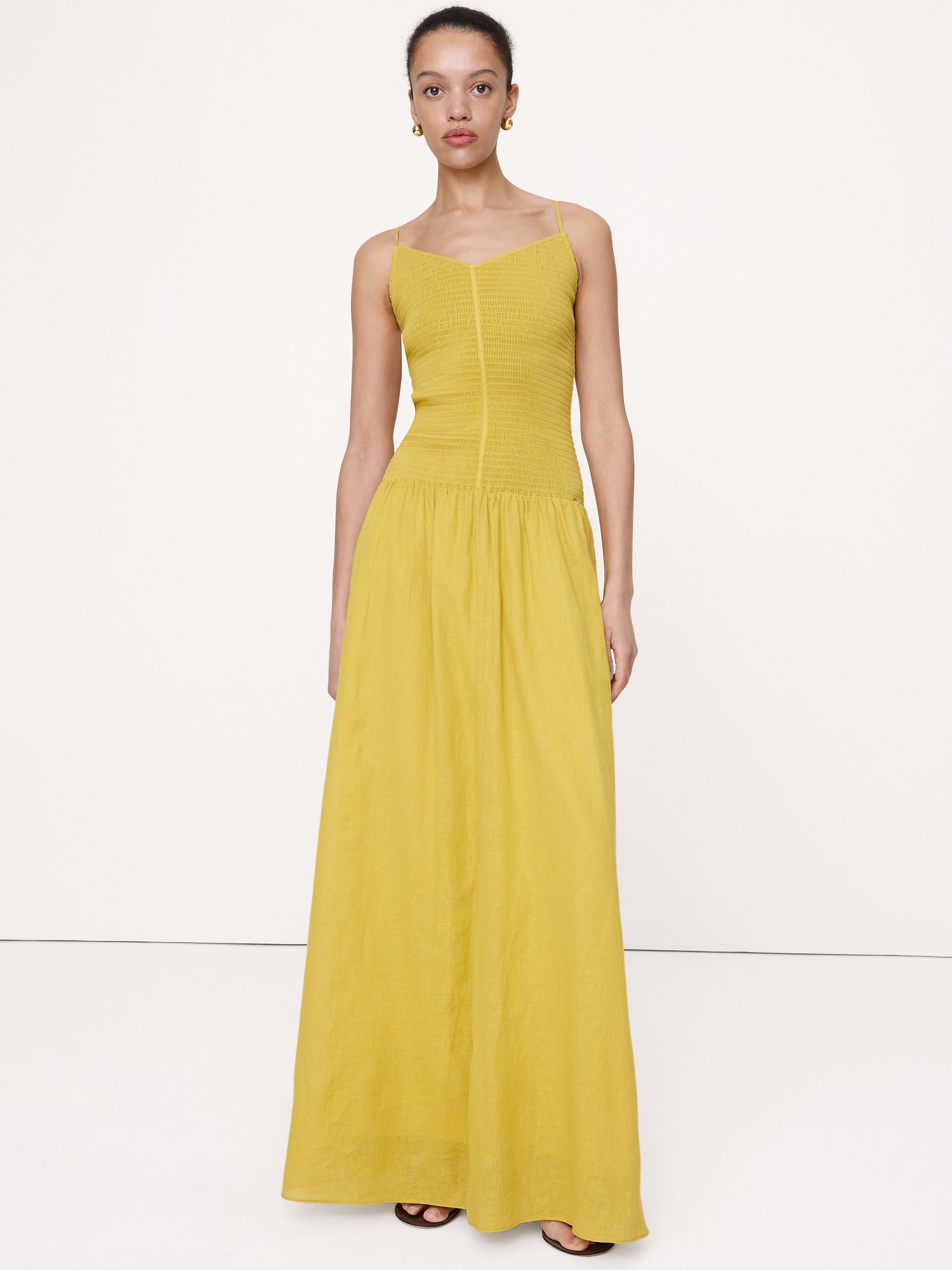 ROBE LONGUE EN VOILE DE LIN ET COTON À SMOCKS