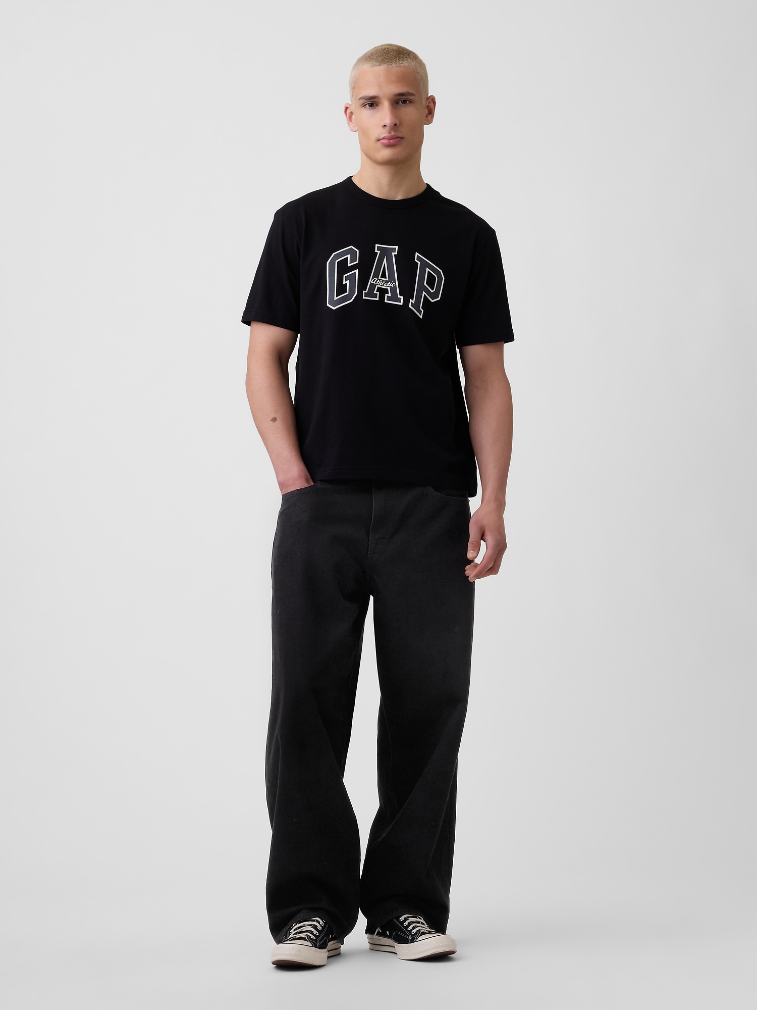 Gap公式オンラインストア | GAPアーチロゴ Tシャツ