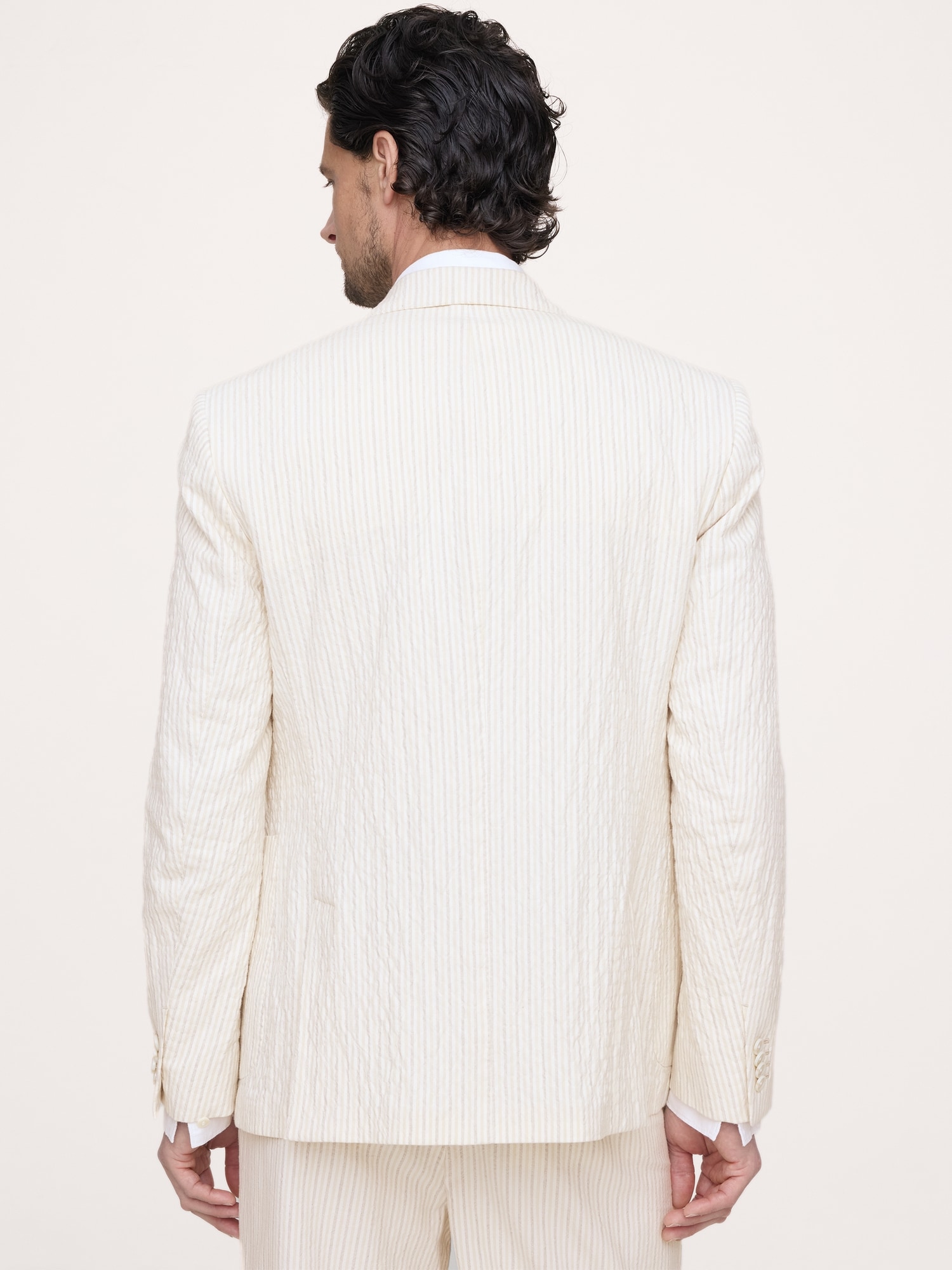 Double-Breasted Italian Cotton-Linen Seersucker Suit Jacket