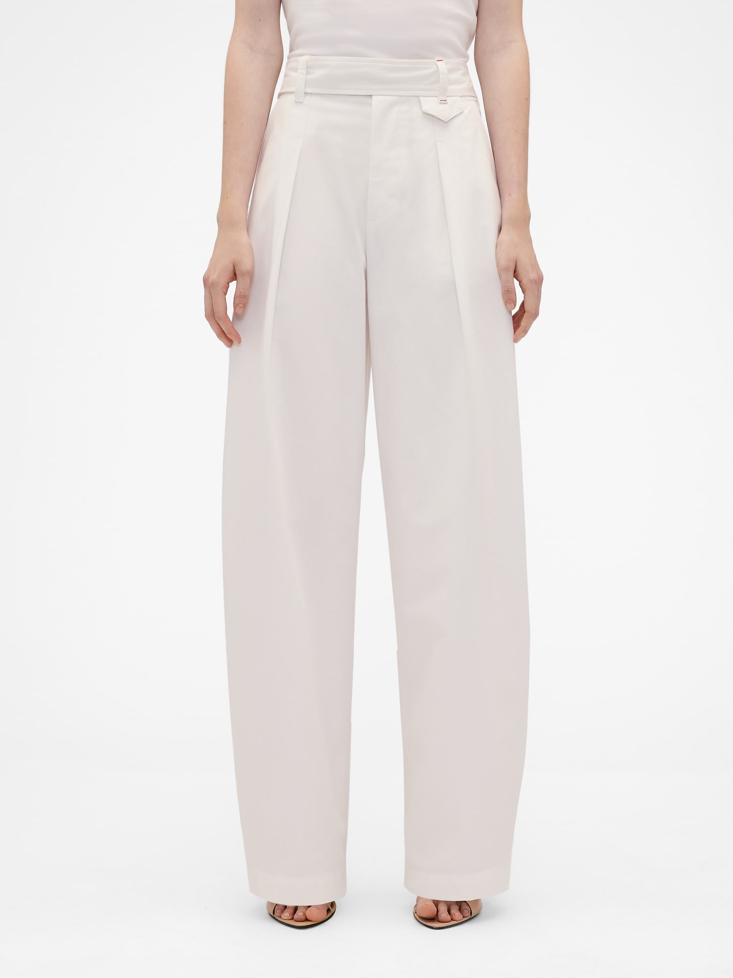 × Victoria Beckham High Rise Pleated Arc Trouser