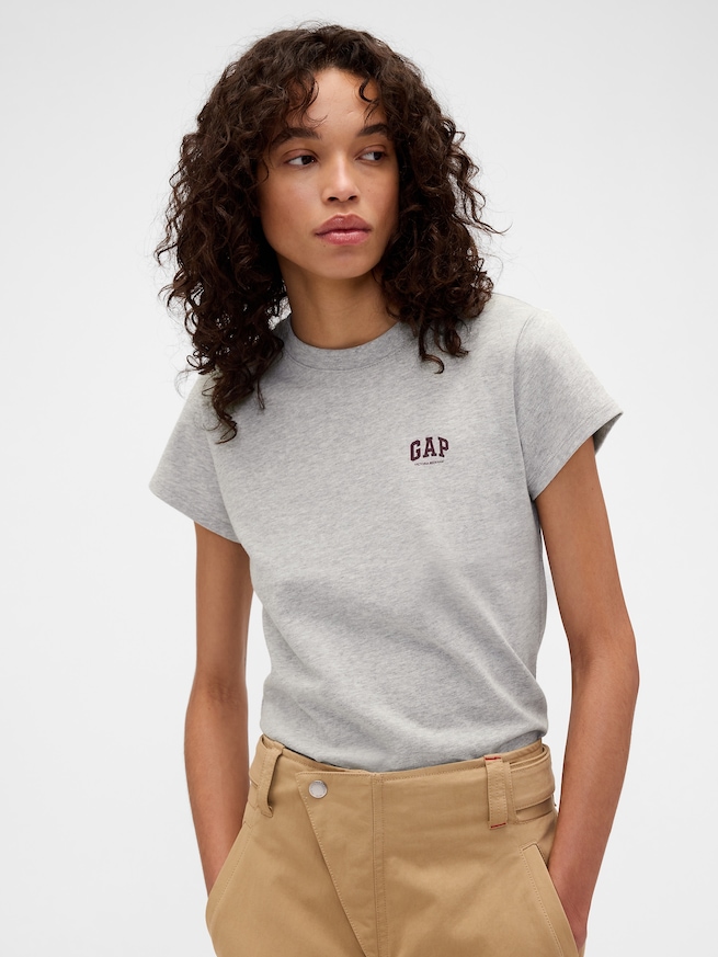 Gap &times; Victoria Beckham オーガニックコットン ロゴTシャツ-0