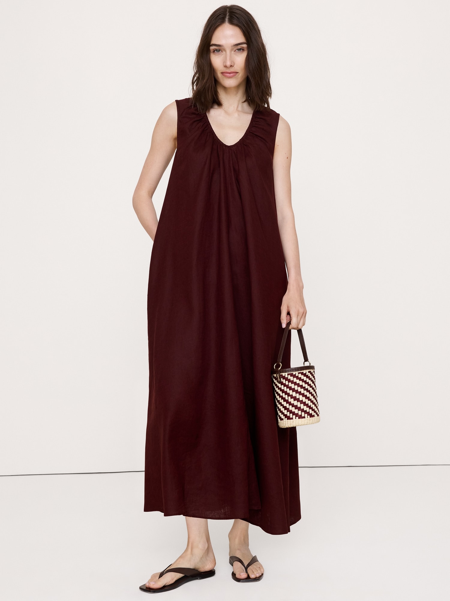 Linen Scoop-Neck Maxi Dress - Radicchio Burgundy