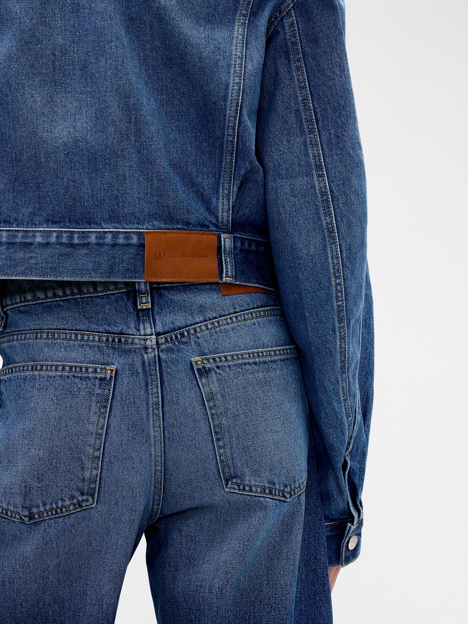 Victoria Beckham Relaxed Crop Denim Jacket