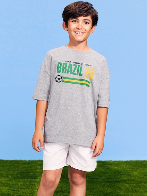 T-SHIRT SURDIMENSIONNÉ À IMPRIMÉ COUPE DU MONDE DE LA FIFA 26™, BRÉSIL POUR GARÇON