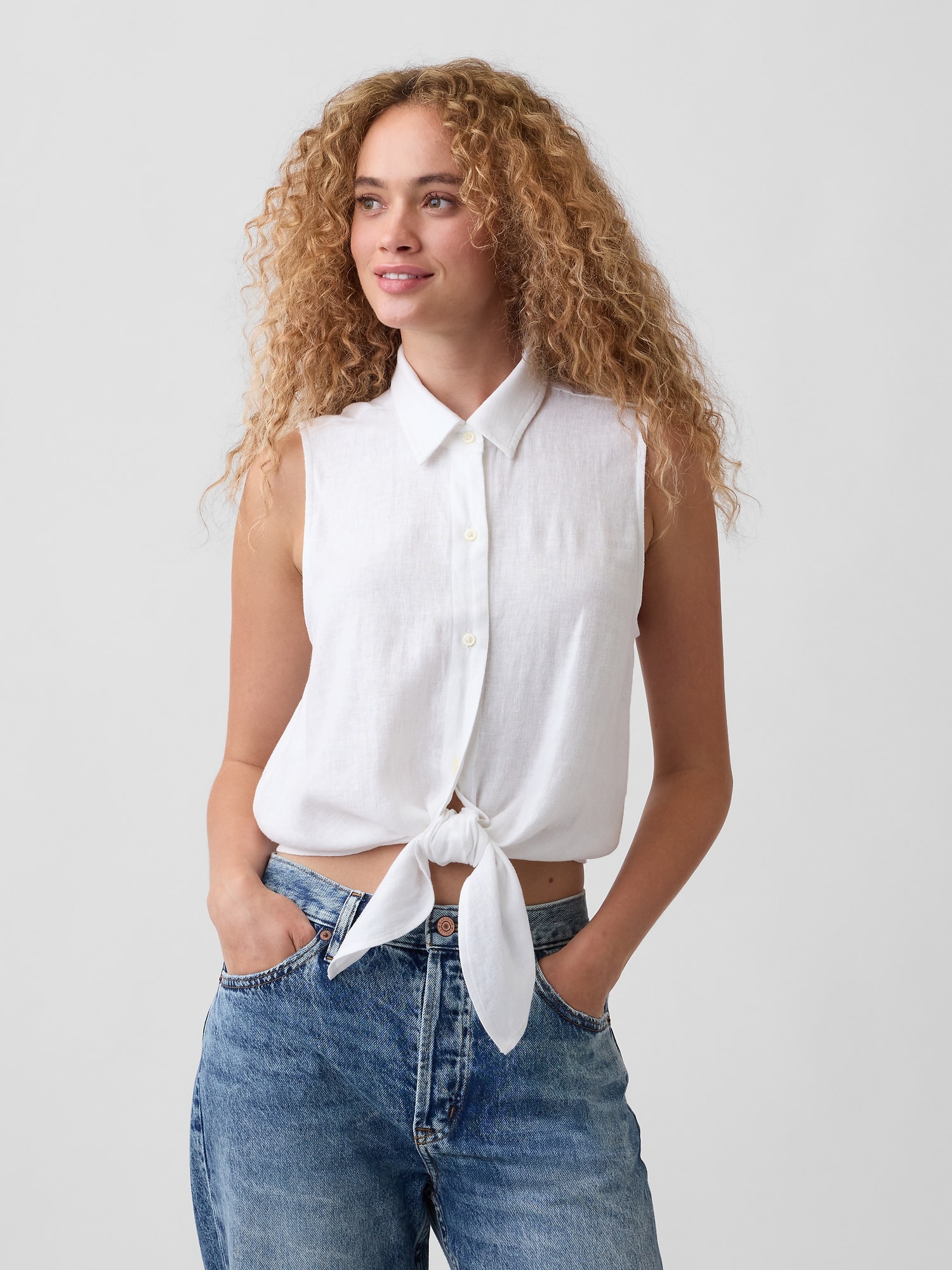 Relaxed Sleeveless Tie-Front Shirt
