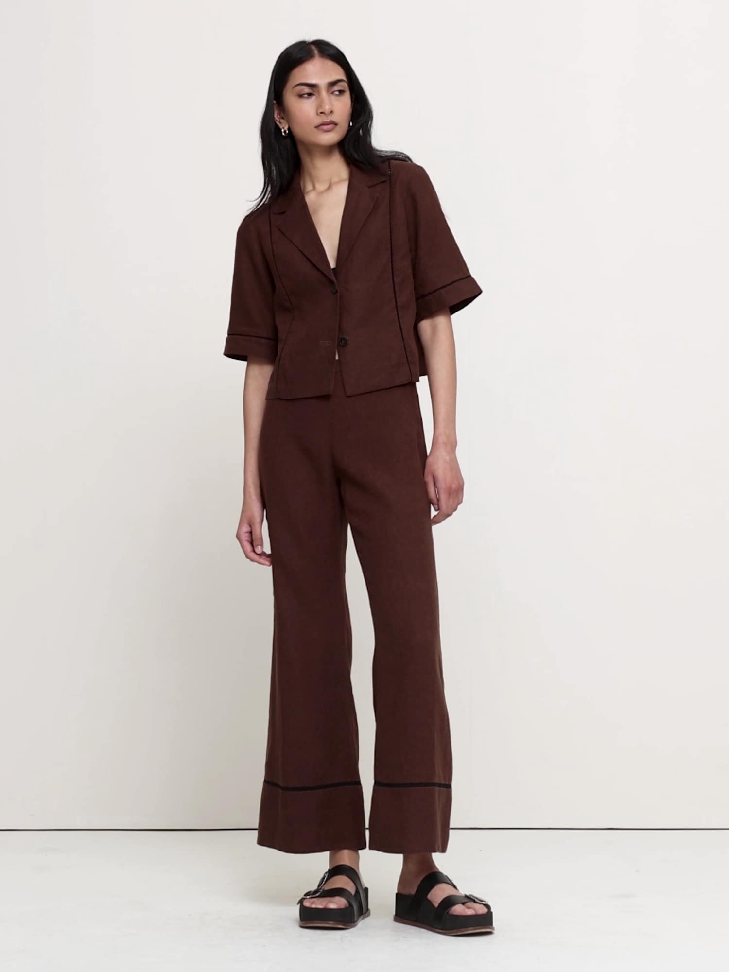 ミッドライズ キックフレア リネン アンクルパンツ-5