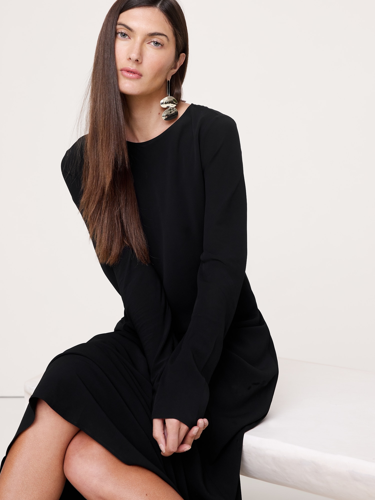 ROBE LONGUE EN MOUSSELINE COUPÉE EN BIAIS