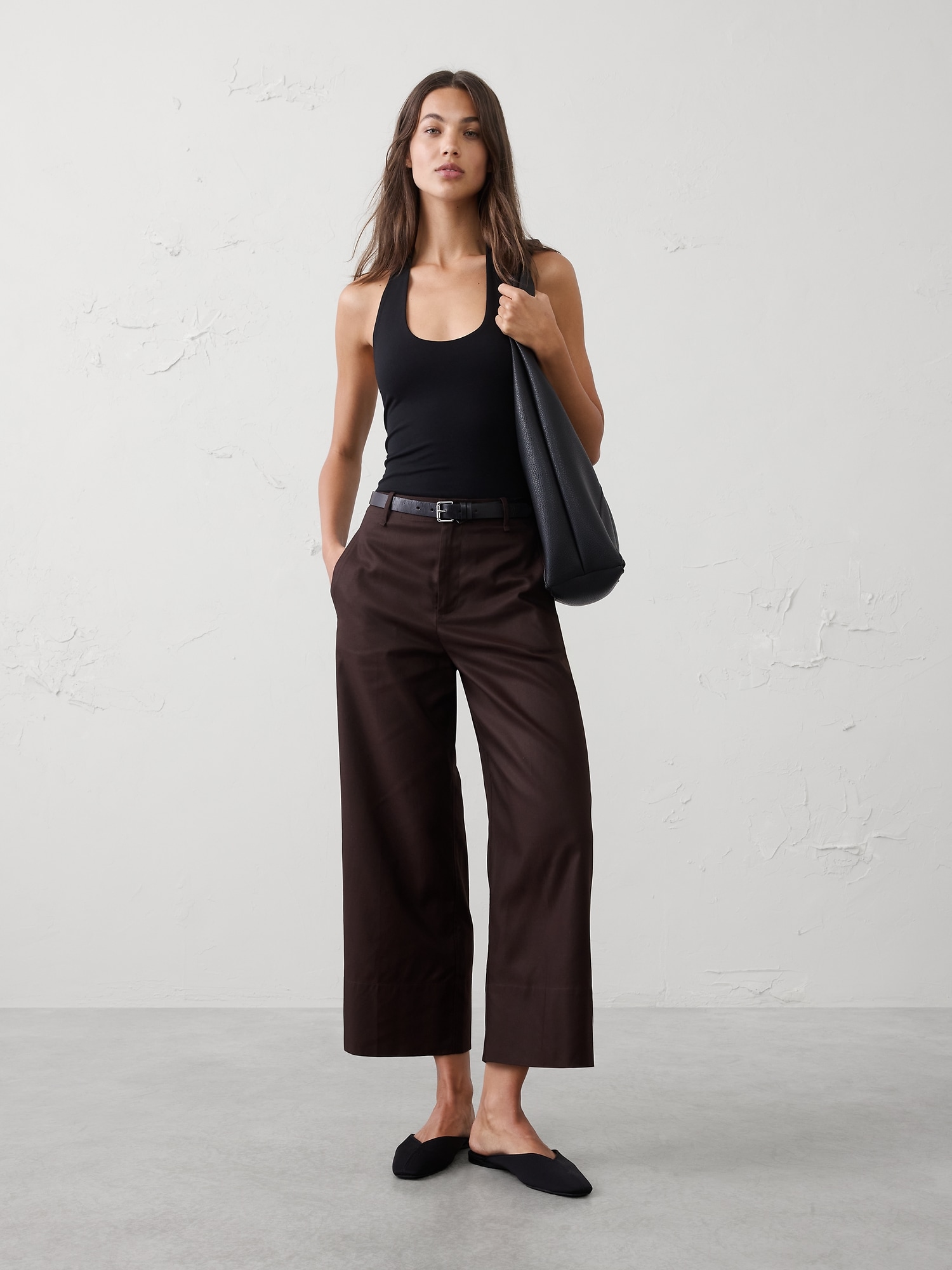 PANTALON JAMBE LARGE COURT À TAILLE HAUTE