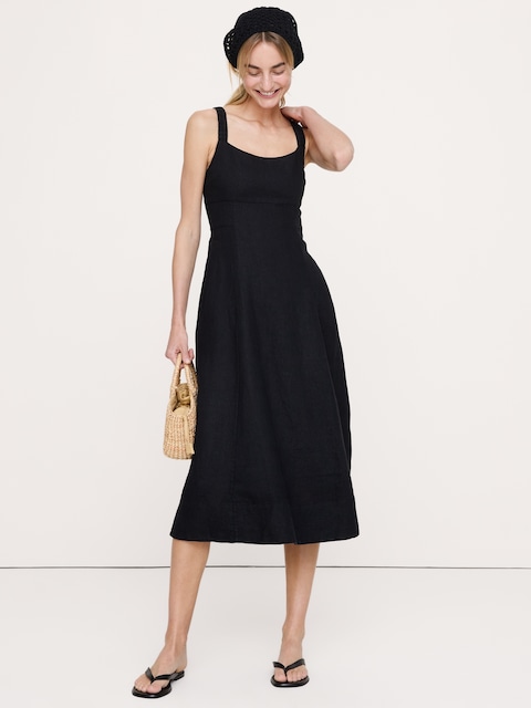 ROBE MI-LONGUE À ENCOLURE CARRÉE EN LIN
