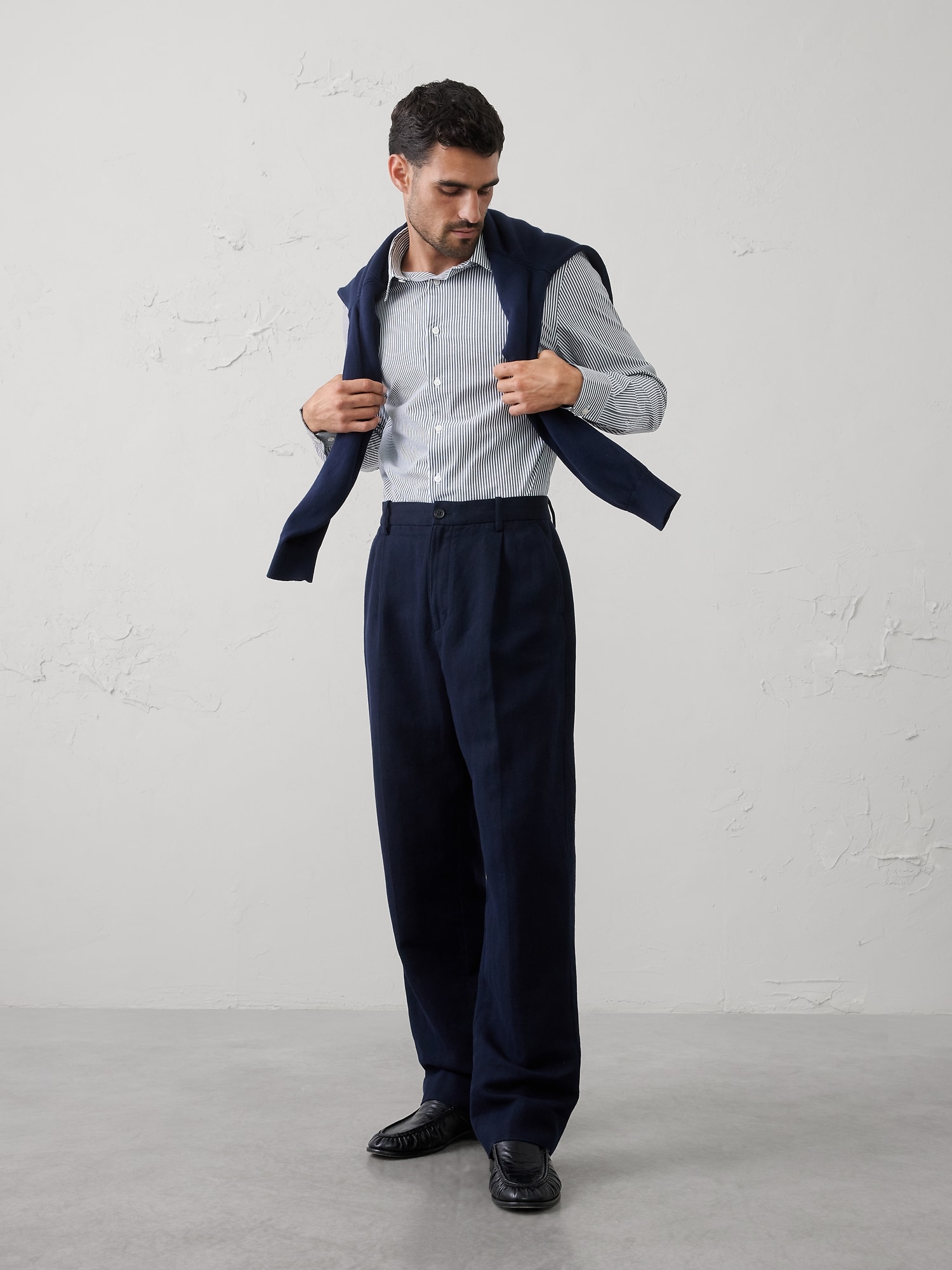Slim-Fit Untucked Dress Shirt