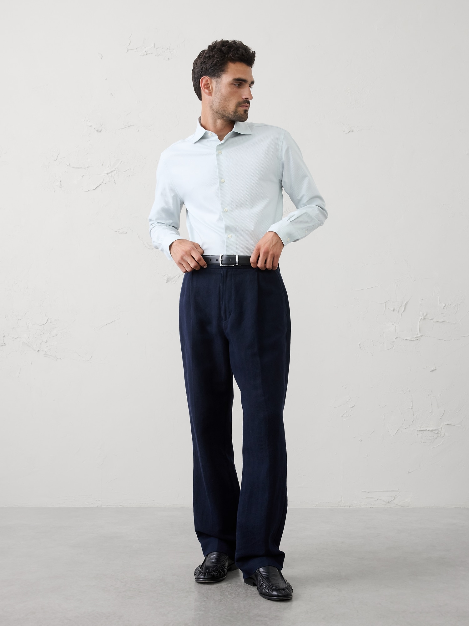 Slim-Fit Dobby Dress Shirt