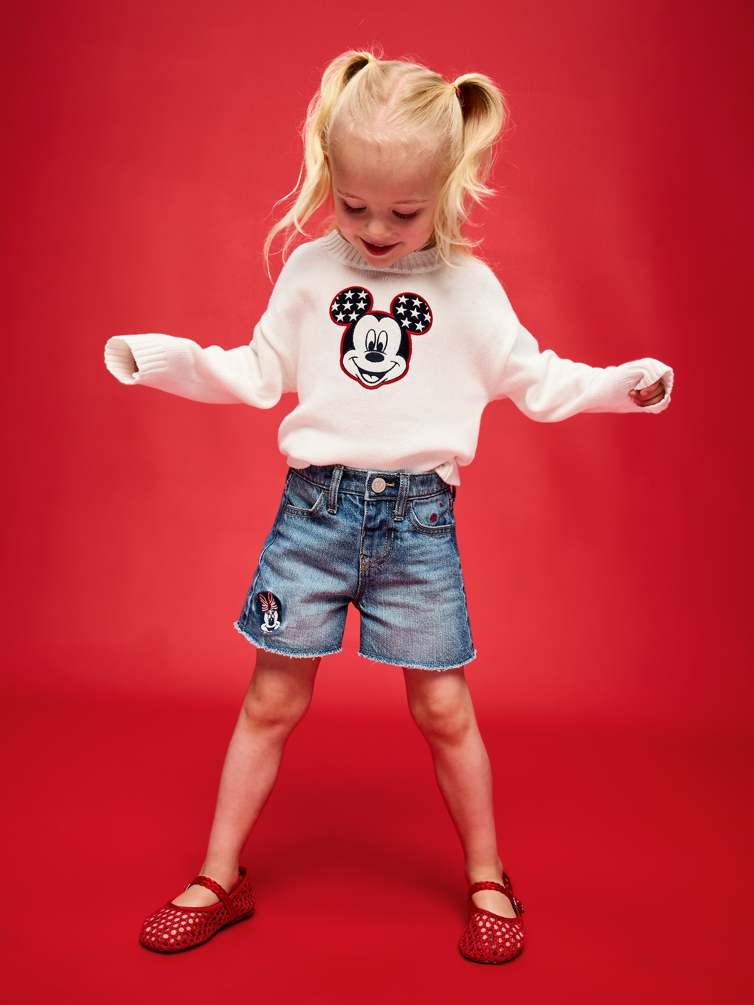 Old Navy x Disney Minnie Mouse Embroidered Frayed-Hem Jean Shorts for Toddler Girls