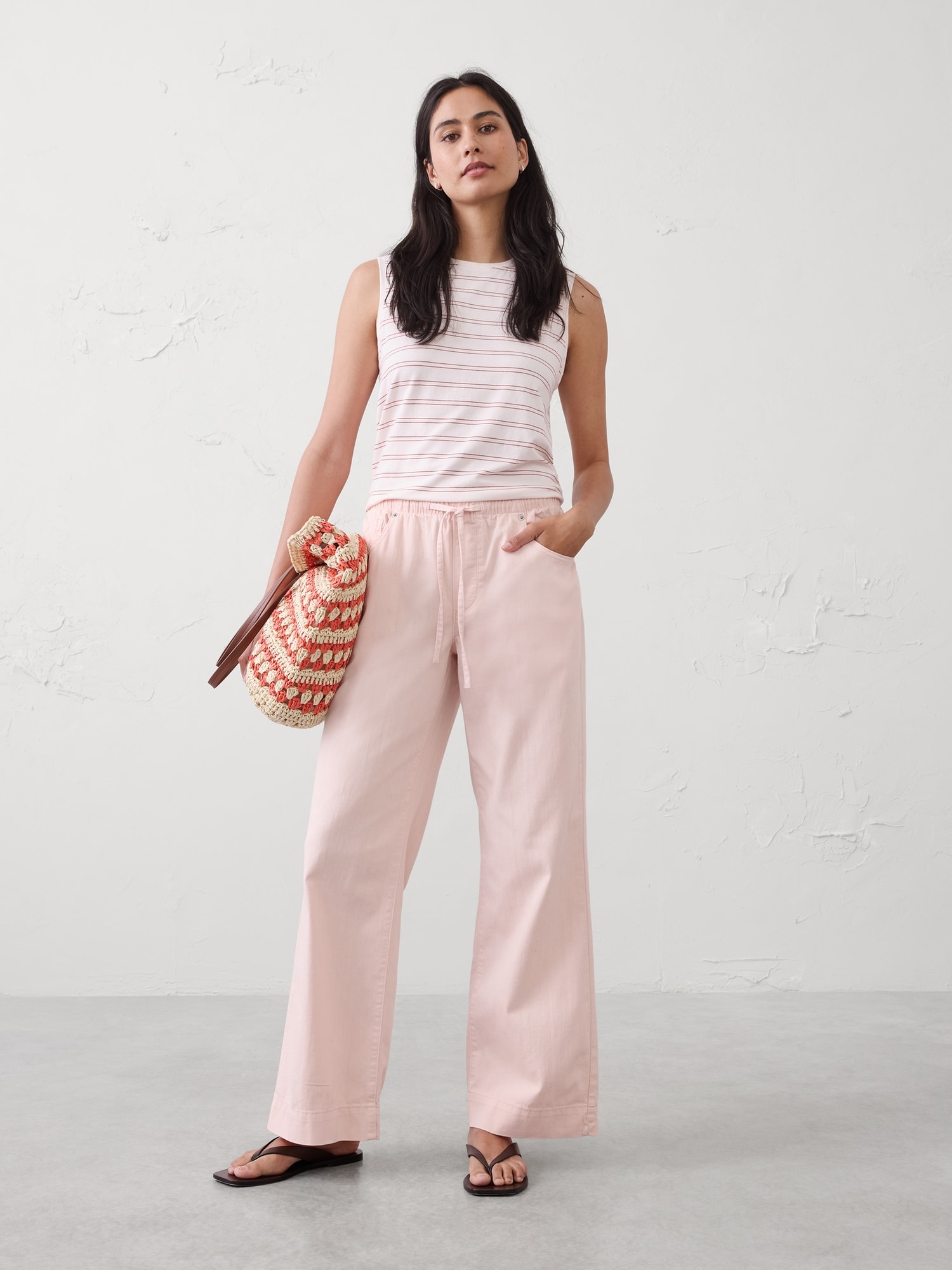 Wide-Leg Mid-Rise Summerweight Pull-On Jean